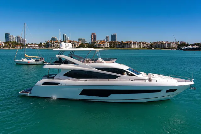Rent a Sunseeker motor yacht in Brooklyn, NY near me