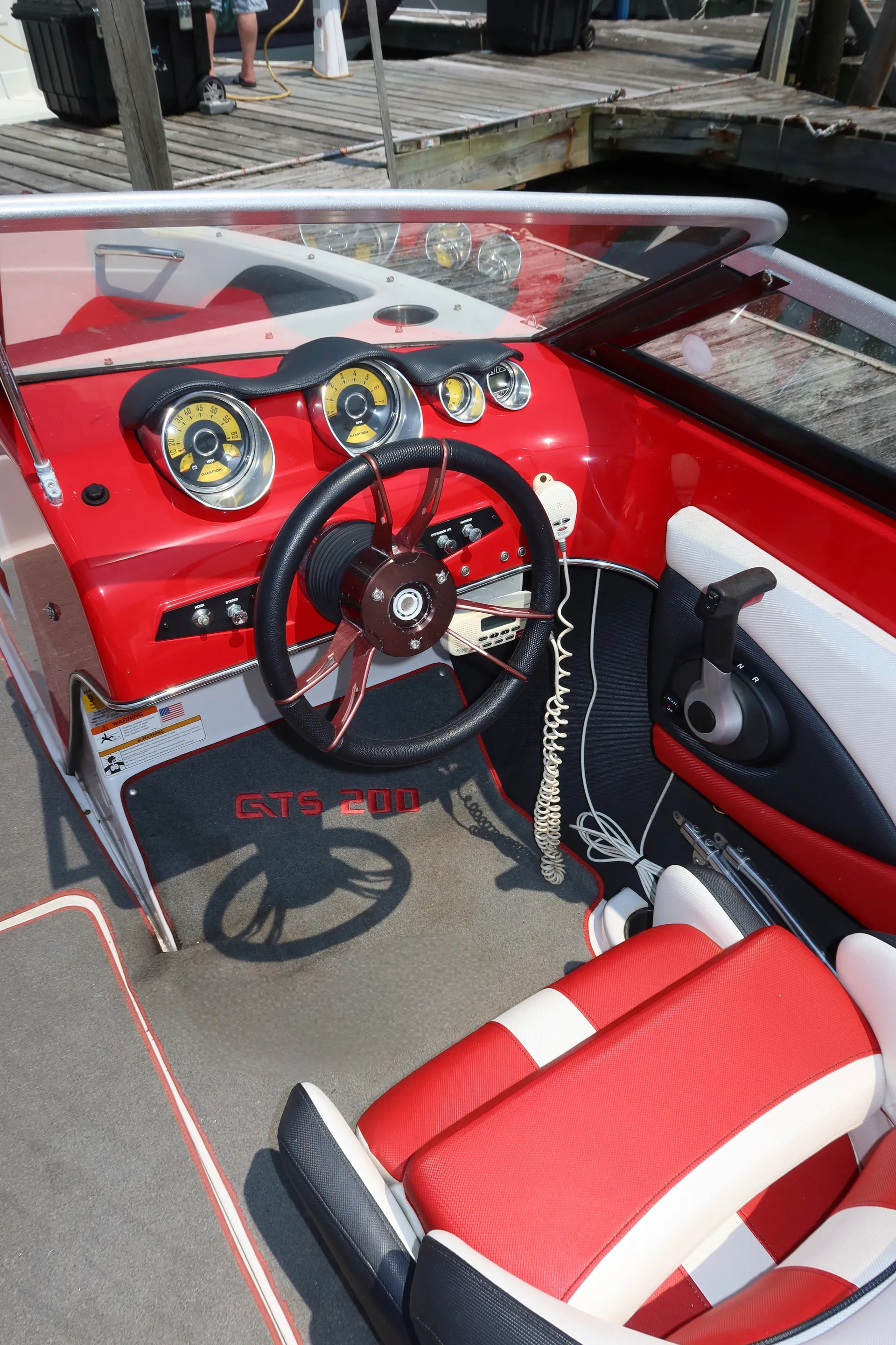 Glastron Boats GTS200  in Brooklyn, NY — photo 7