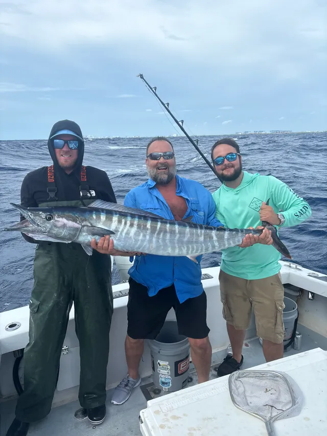 Rent a Contender Boats center console in Fort Lauderdale, FL near me