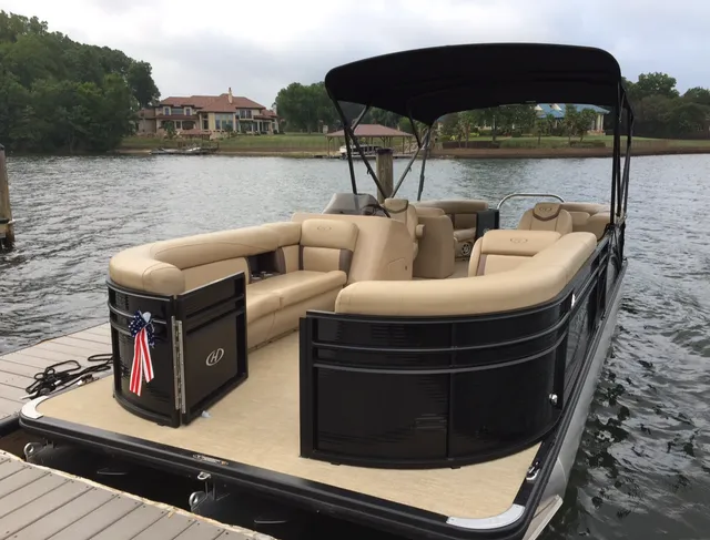 Rent a HARRIS BOATS pontoon in Cornelius, NC near me