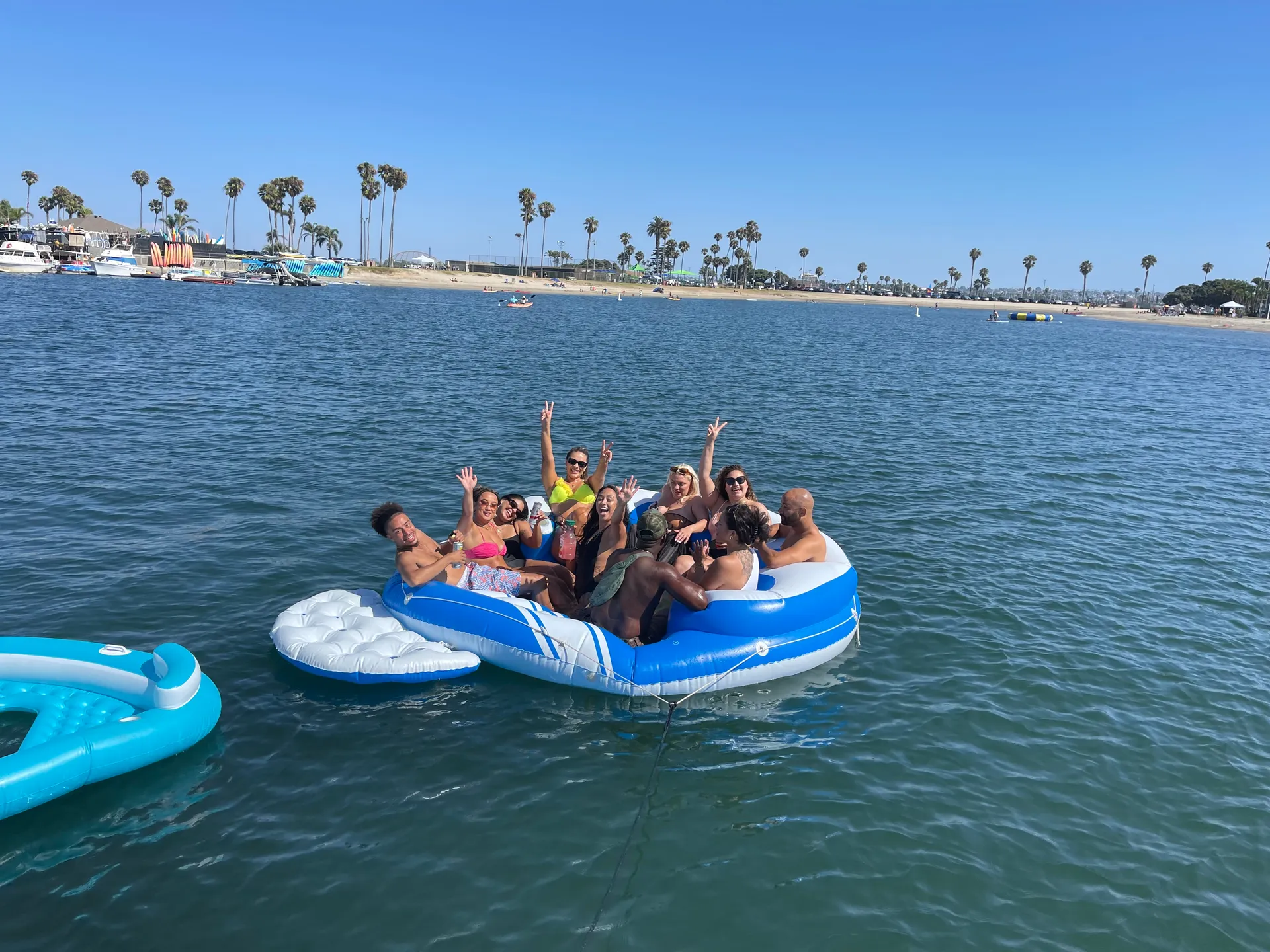 27' Luxurious Monterey 278 Super Sport - Bay and ocean fun! 12 People!