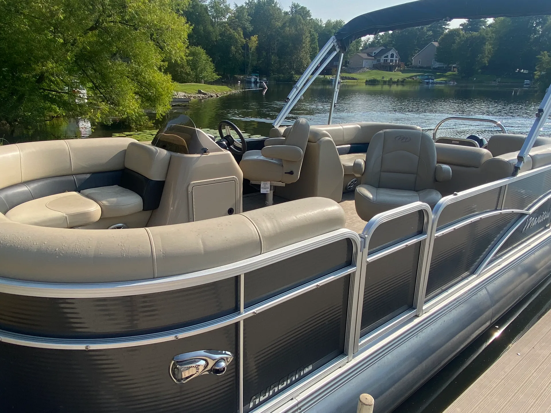 MANITOU PONTOON 20 AURORA STANDARD in Gladwin, MI — photo 3