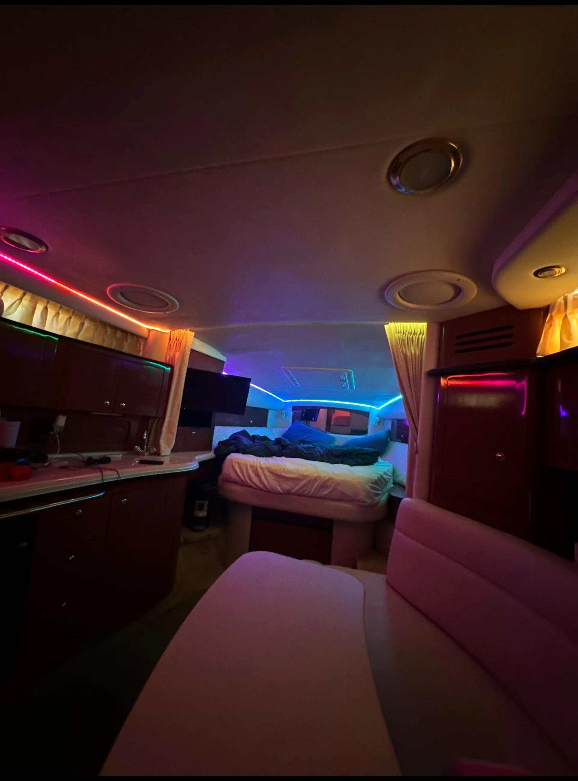 Sea Ray Boats 360 Sundancer in Miami, FL — photo 6