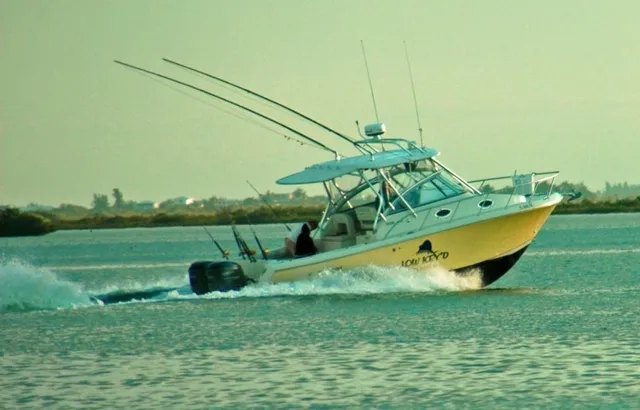 Rent a Sailfish Boats by Seminole offshore sport fishing in Destin, FL near me