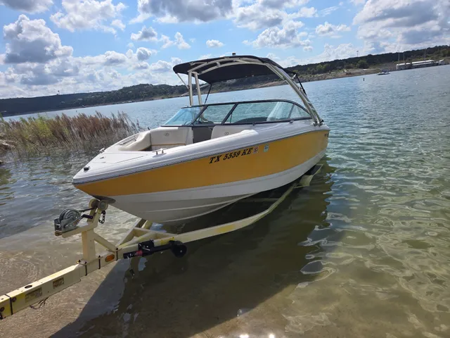Rent a Cobalt bow rider in Austin, TX near me