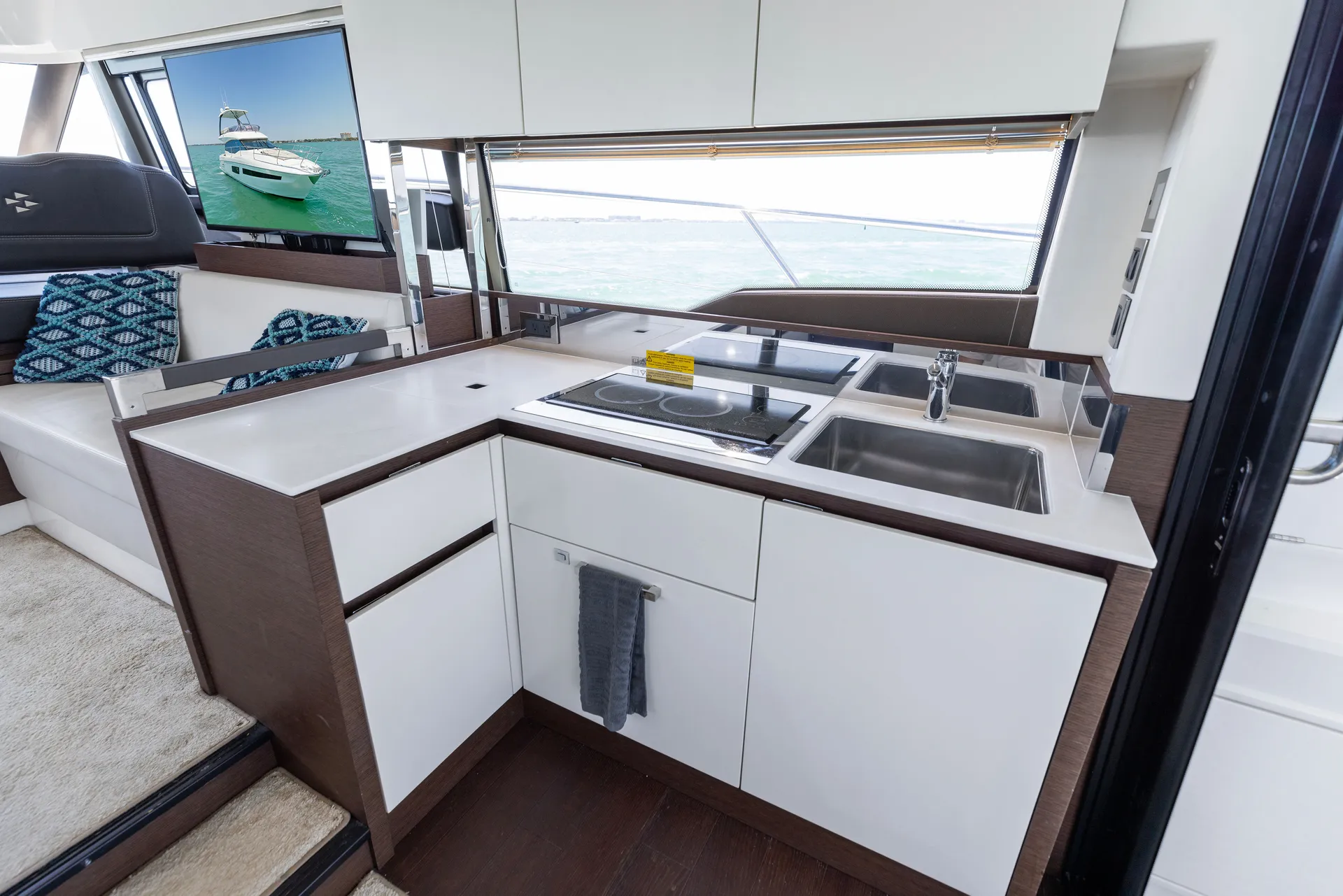 "I'm Loving It" Prestige 460 - Sarasota in Style!