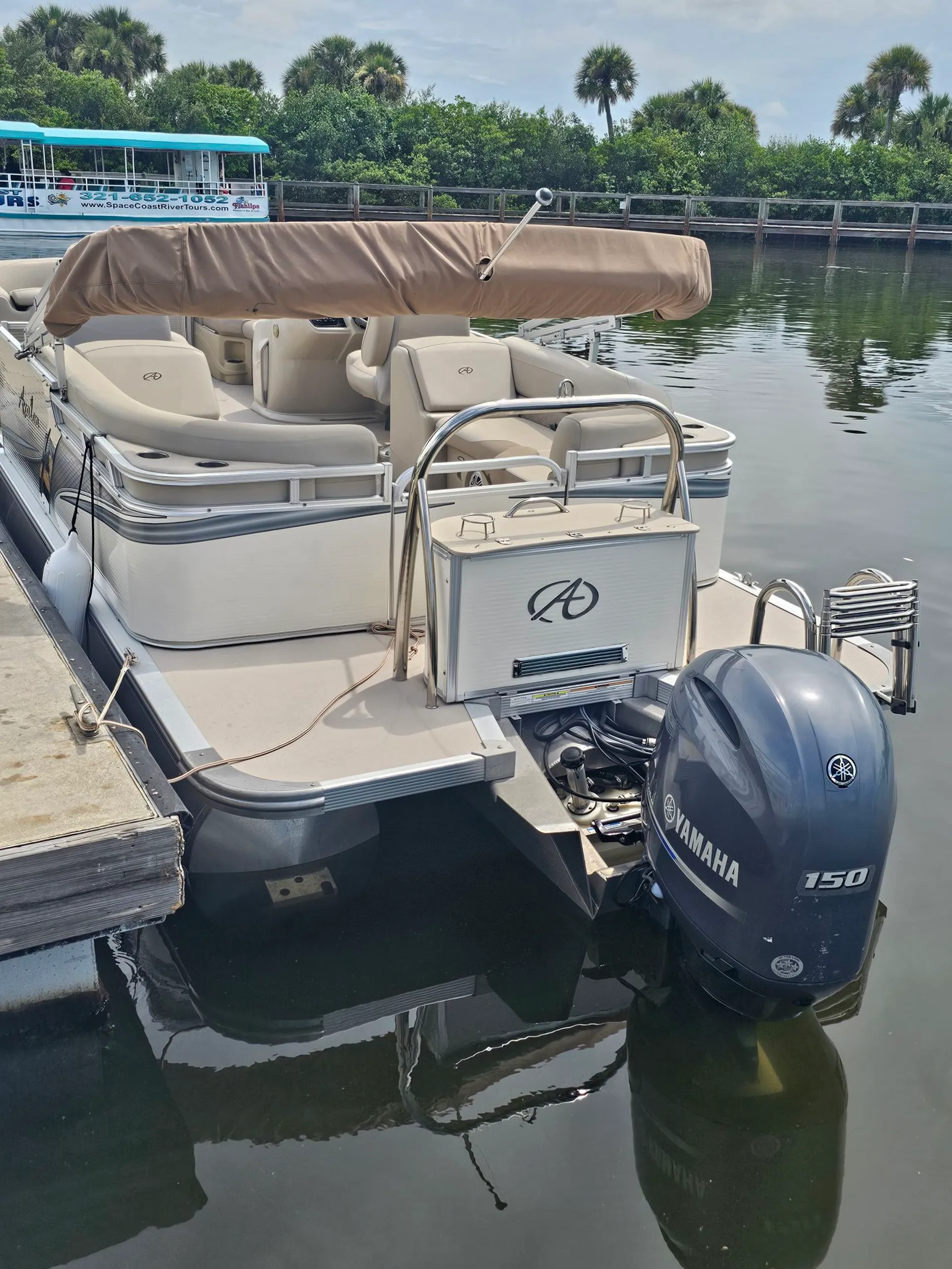 AVALON PONTOONS 24' LSZ QUAD LOUNGER in Merritt Island, FL — photo 5