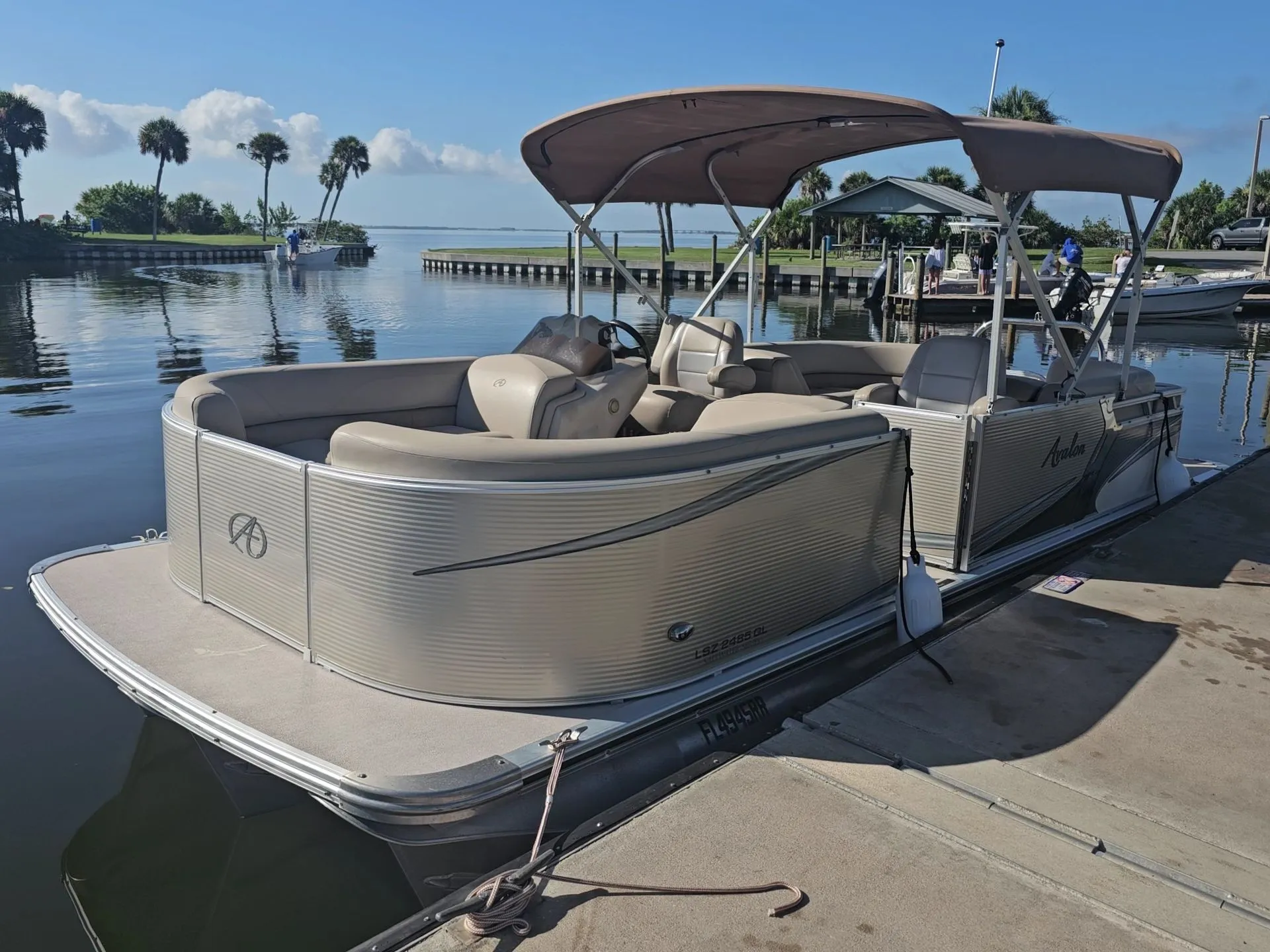 AVALON PONTOONS 24' LSZ QUAD LOUNGER in Merritt Island, FL — photo 10