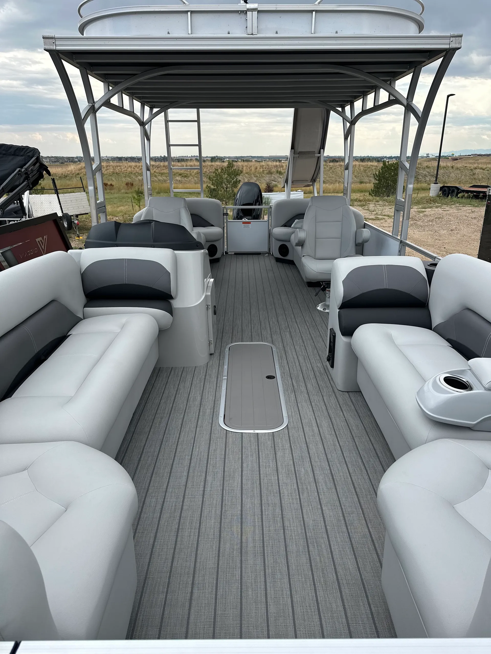 Tritoon Boat ~ 2024 Landau Island Breeze 252 Top Deck 