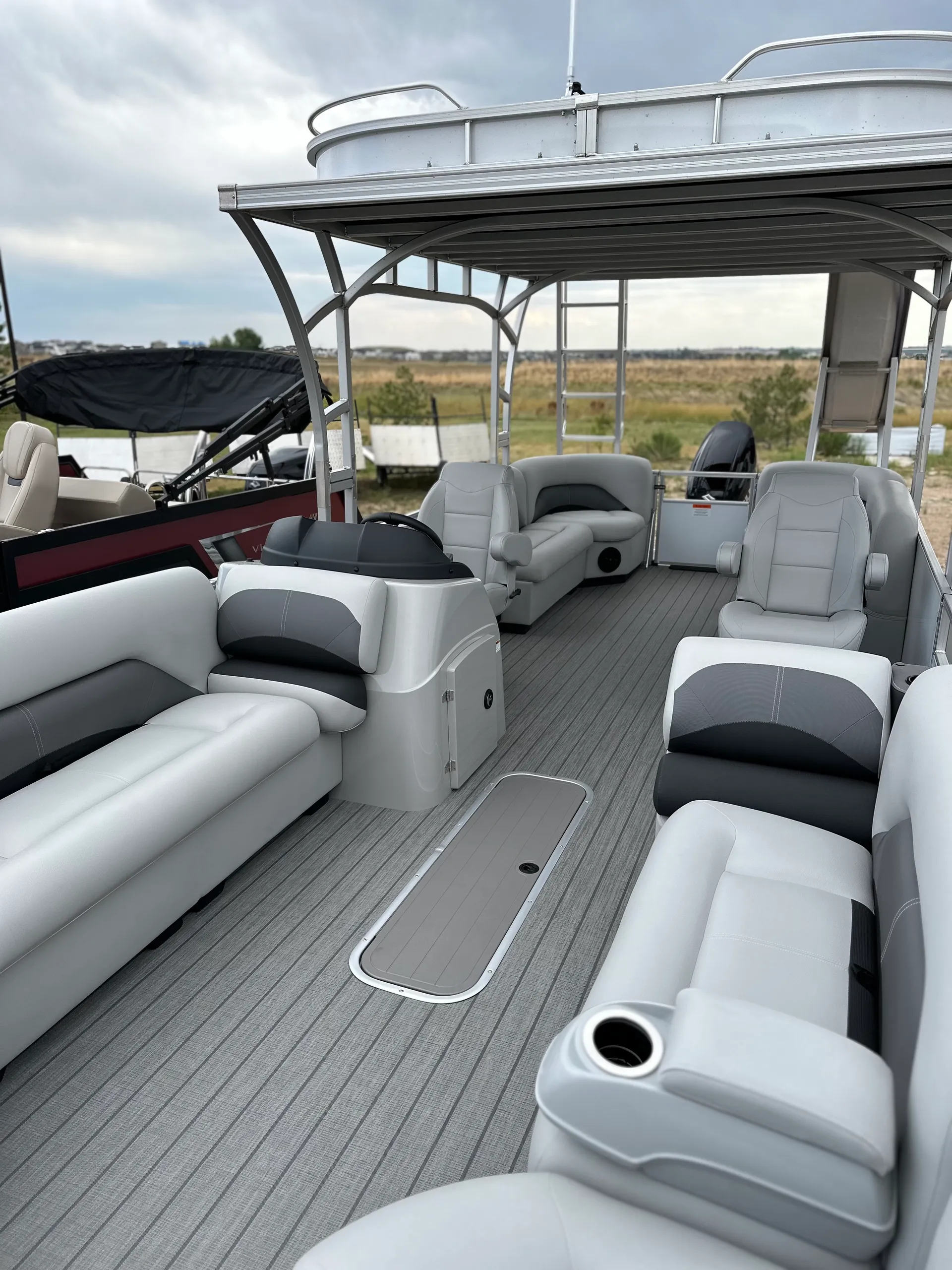 Tritoon Boat ~ 2024 Landau Island Breeze 252 Top Deck 