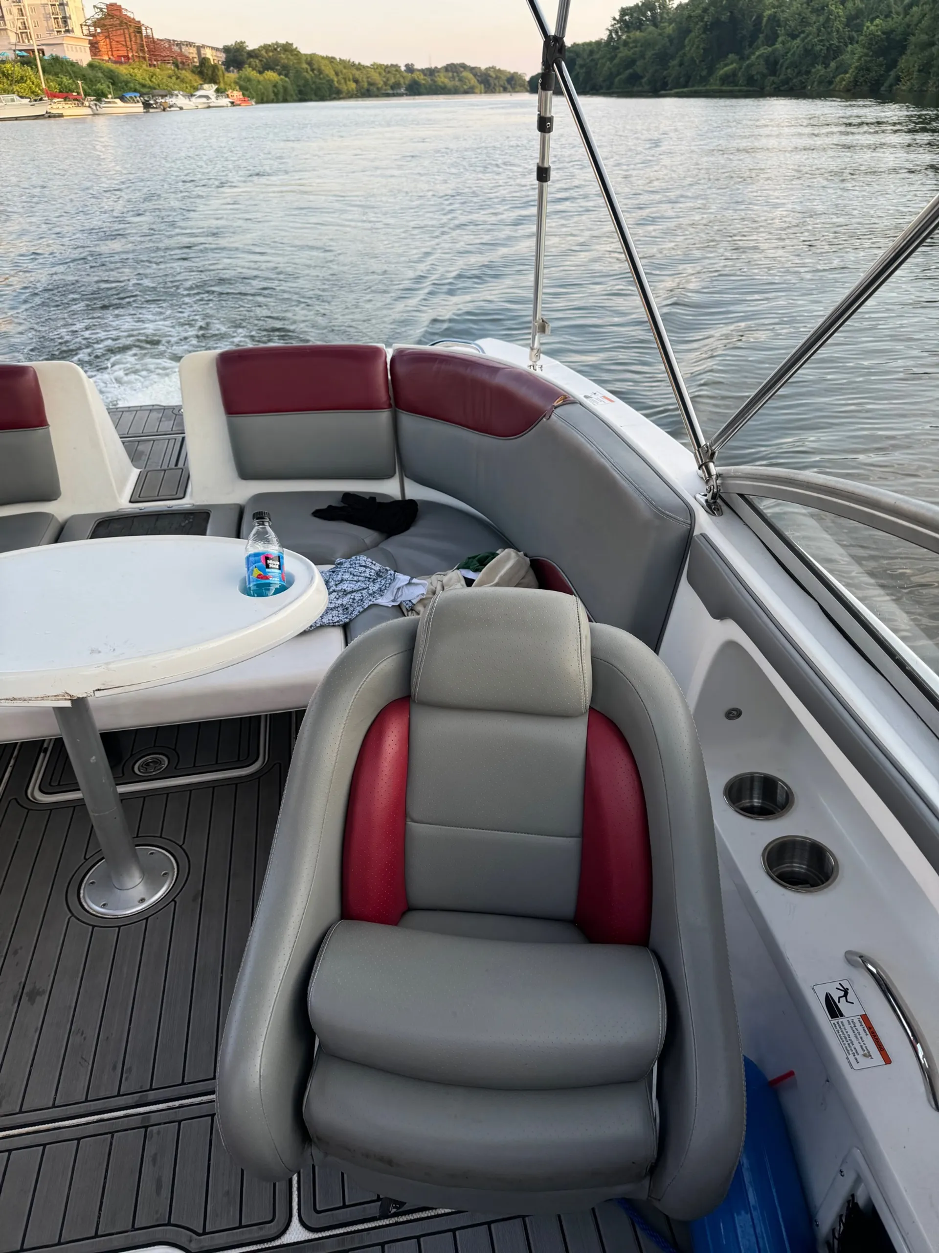 FAST TWIN ENGINE JET BOAT