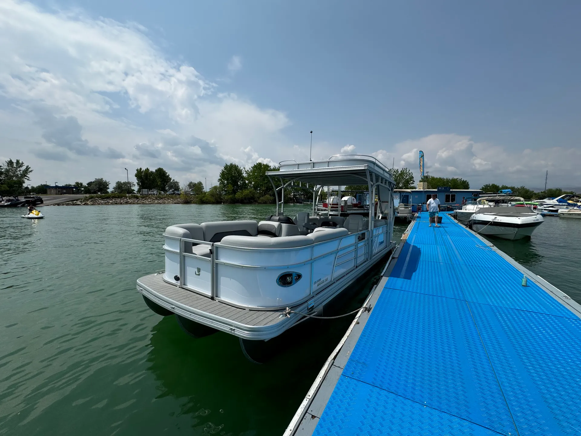 Tritoon Boat ~ 2024 Landau Island Breeze 252 Top Deck 