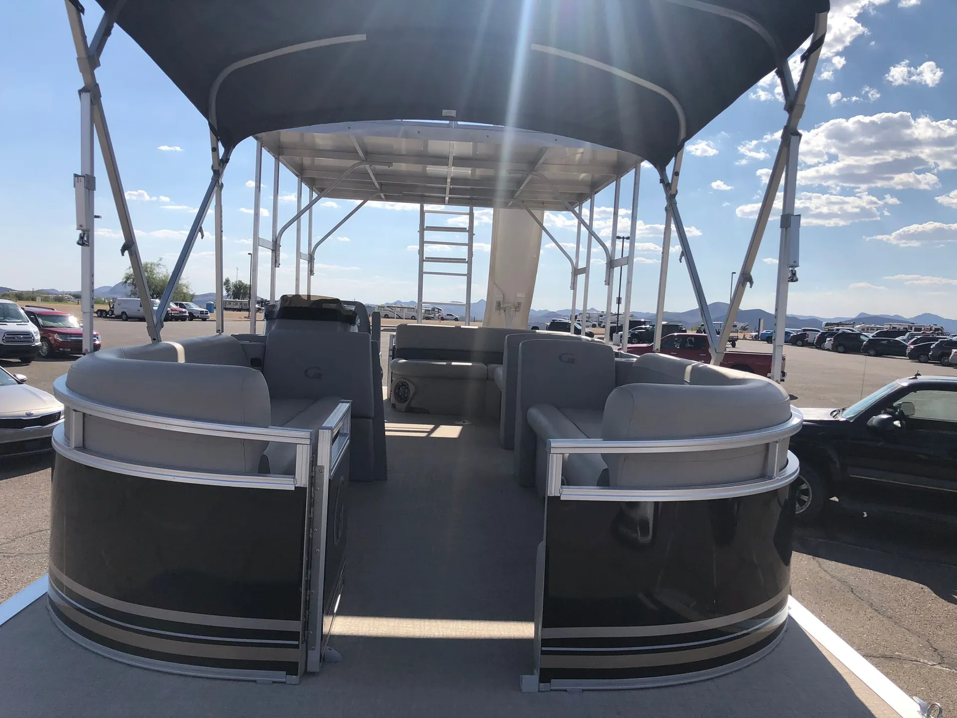 Slide Boat at Lake Pleasant - 13 Passengers 