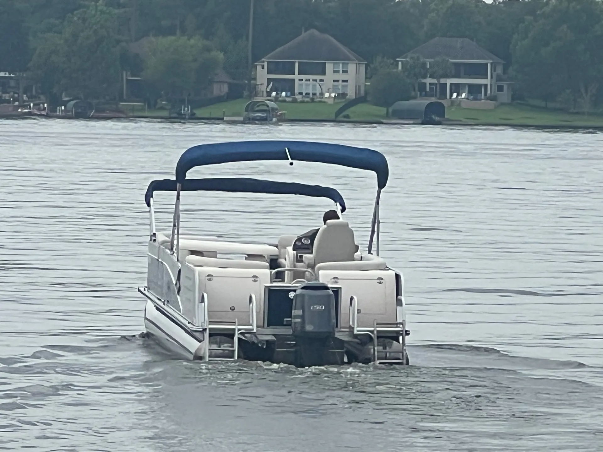 Luxury Avalon 25  ’Tri-Toon  Entertainer W/ 150HP &amp; Bistro Bar