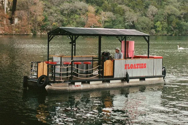 Rent a Sun Tracker by Tracker Marine pontoon in Austin, TX near me