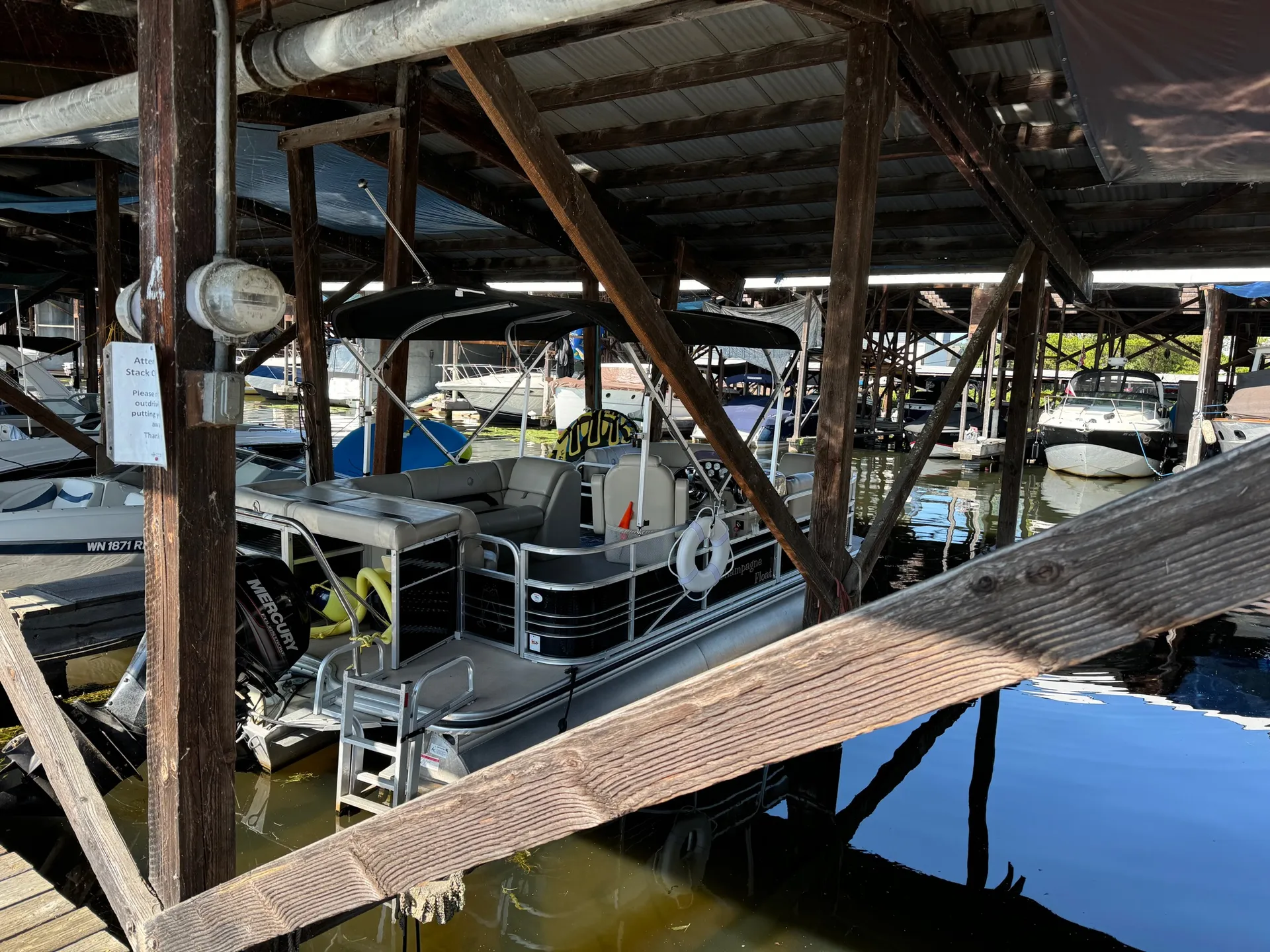 Lowe Pontoons SS190 Mercury in Kenmore, WA — photo 6
