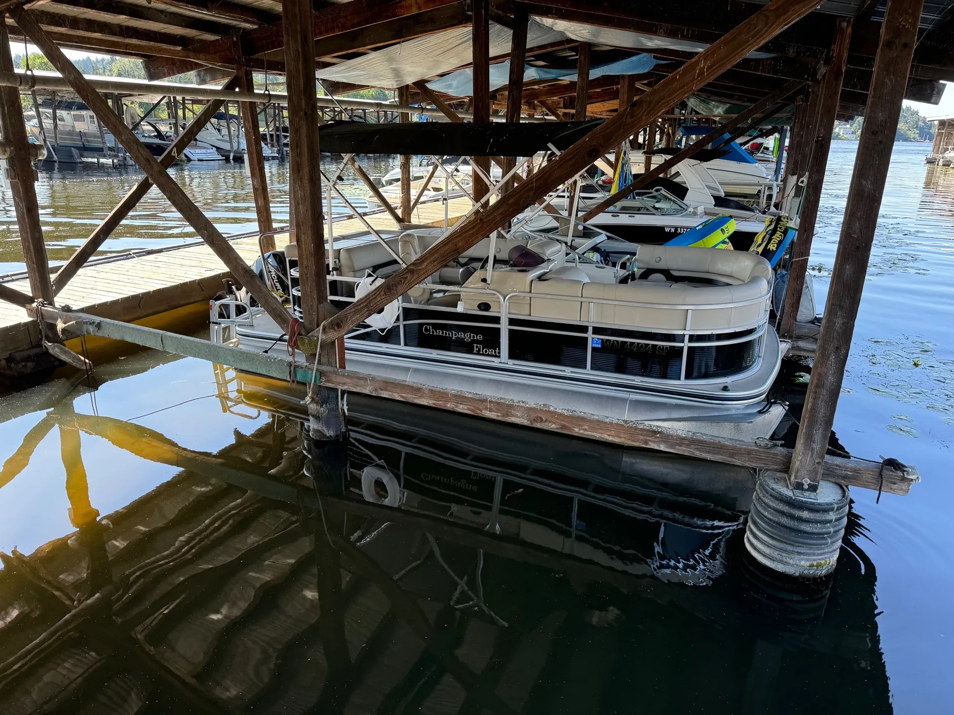 Lowe Pontoons SS190 Mercury in Kenmore, WA — photo 5