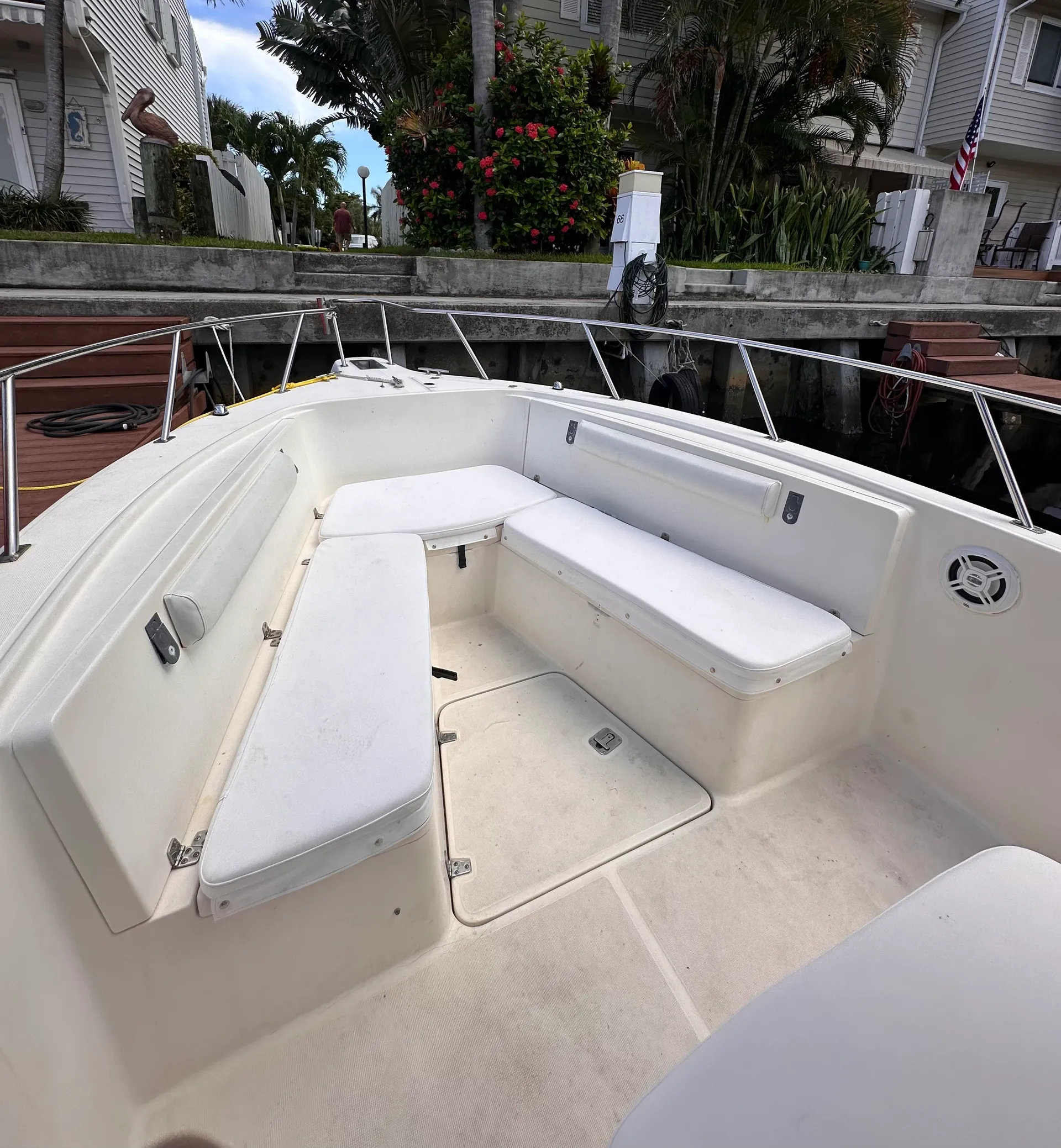 Pursuit OS315 Offshore w/2-F300HP in Pompano Beach, FL — photo 4