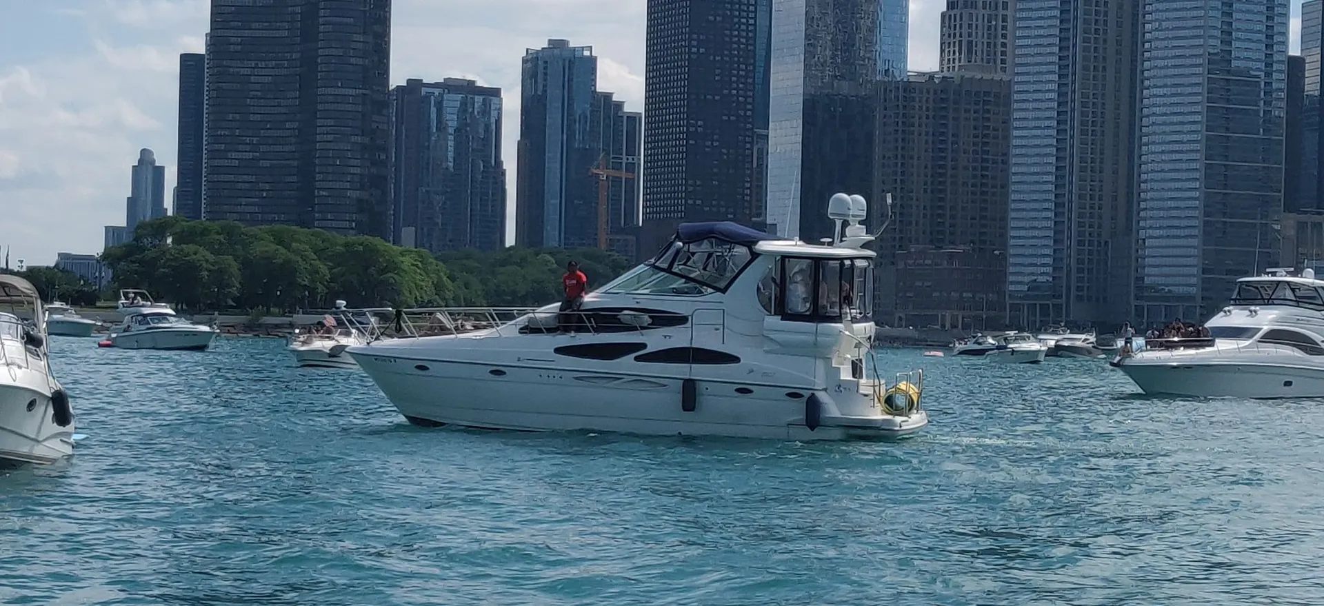 40’ Luxury Cruiser Yacht | Private Lake Michigan Experience