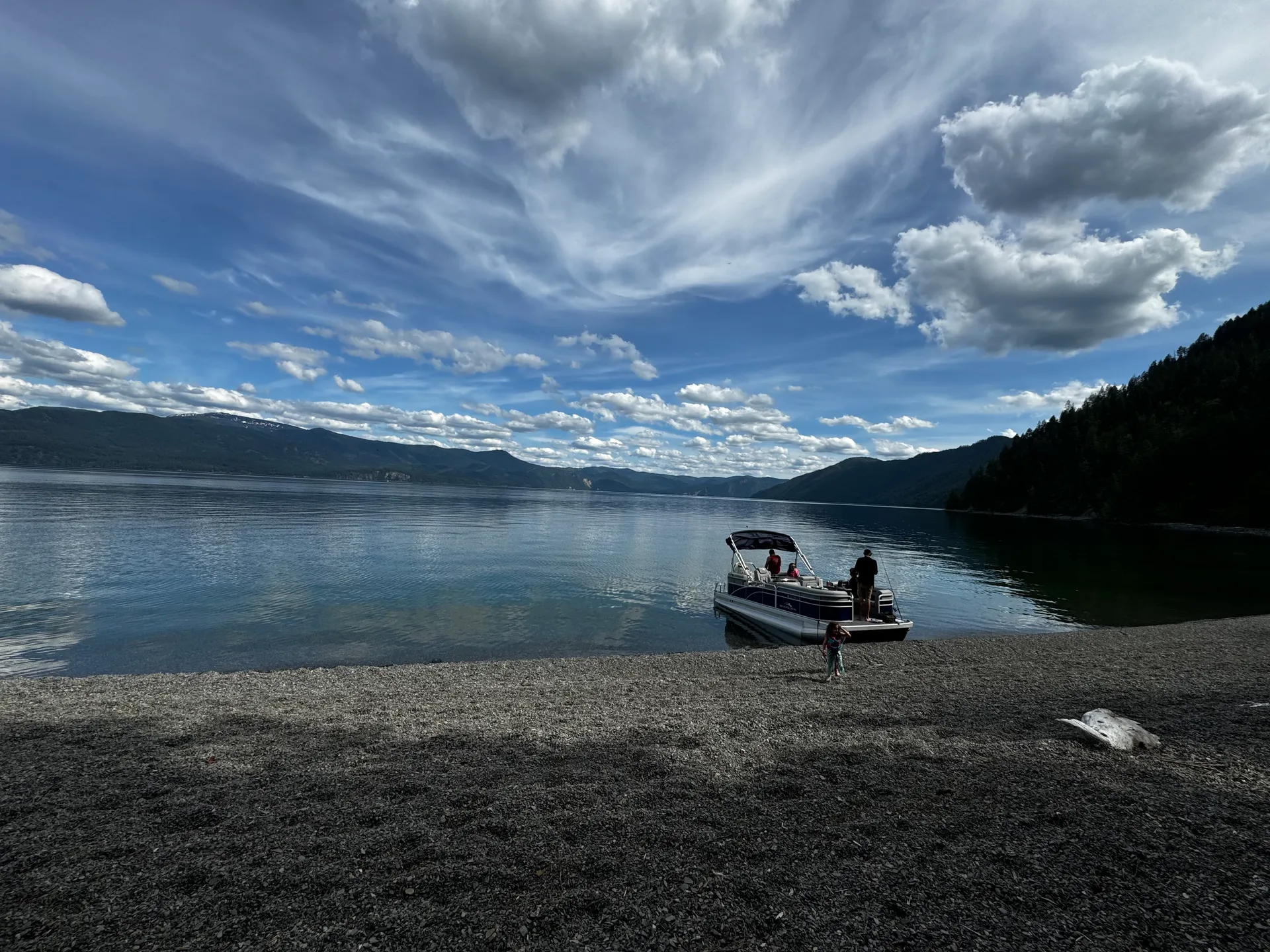 Adventure in North Idaho 🚤💦 Fishing, Tubing, & More! 