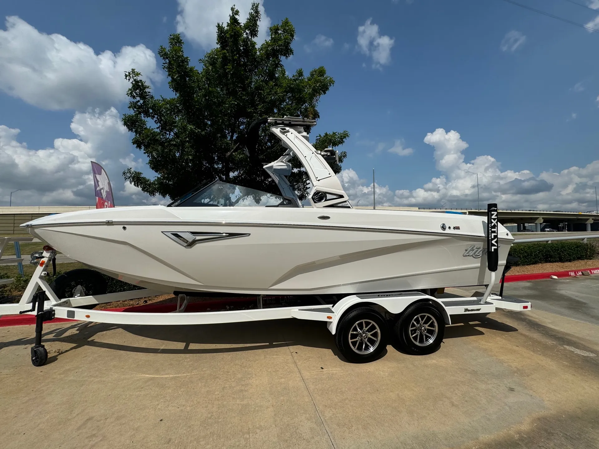 TIGE' BOATS Z3 in Little Elm, TX — photo 7
