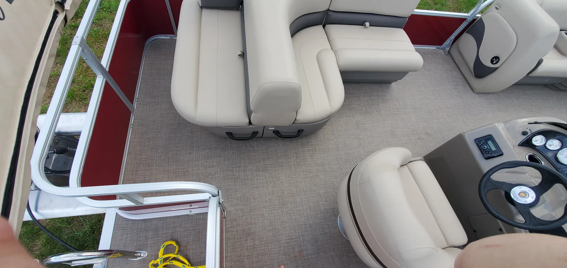 Pontoon for 10 people! easy to drive. ELECTRIC ANCHOR ⚓🔱