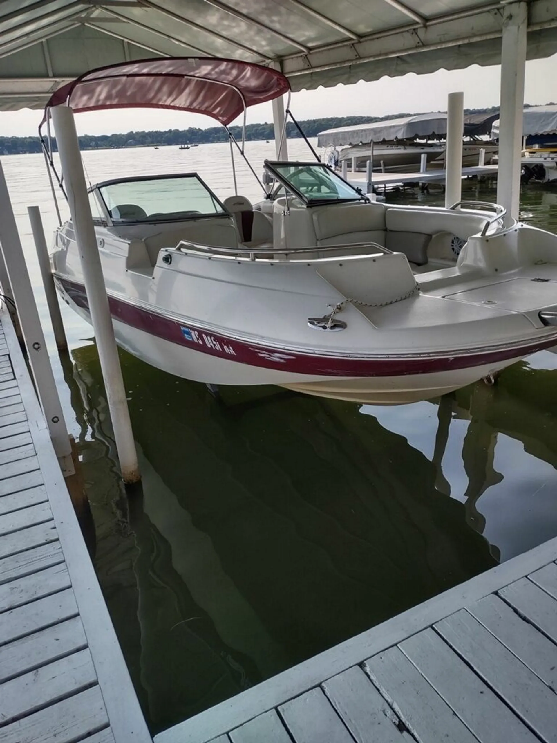 Caravelle Powerboats 218 Deck Boat in Mound, MN — photo 4