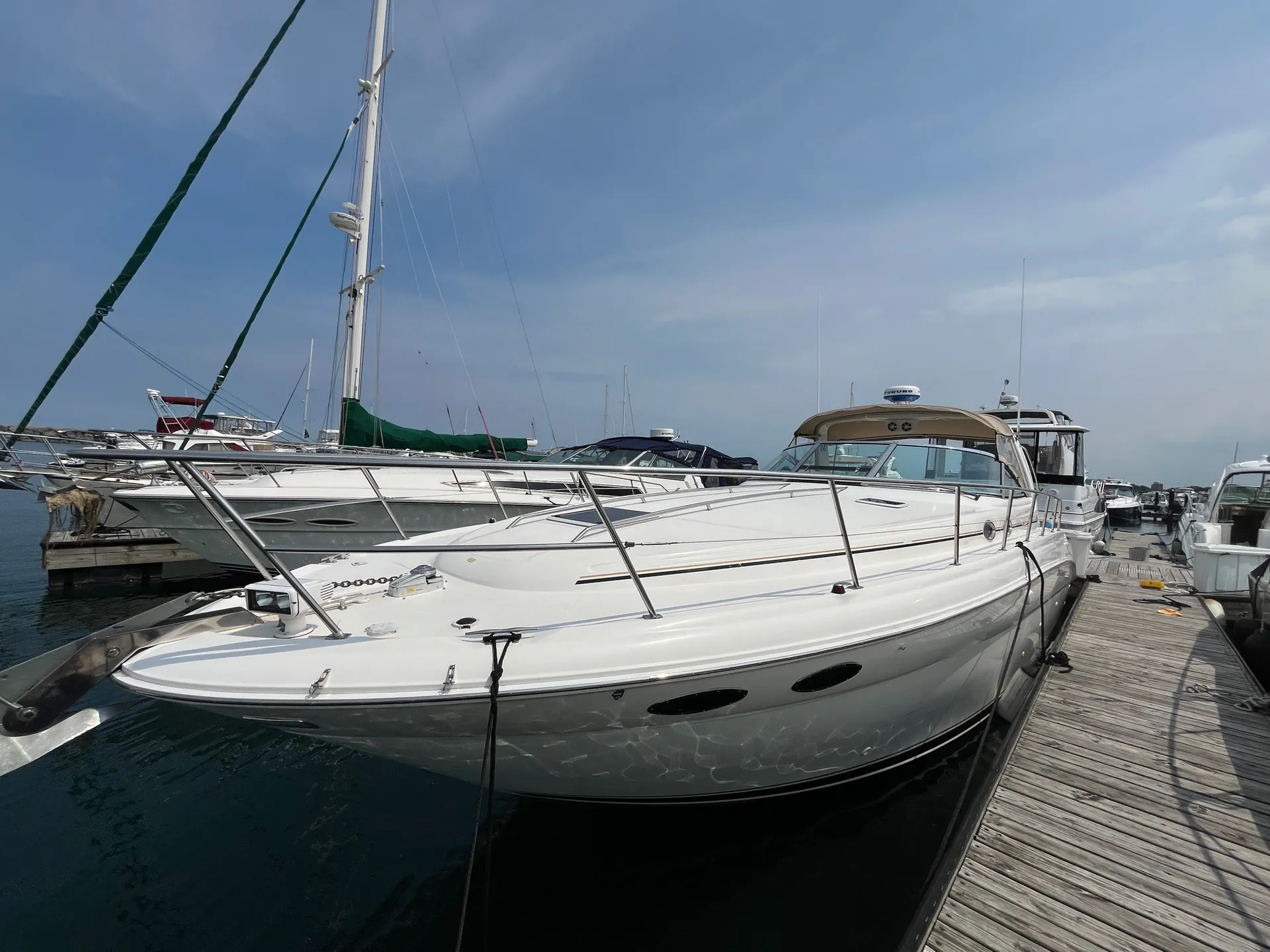 Sea Ray Boats 380 Sundancer in Chicago, IL — photo 6