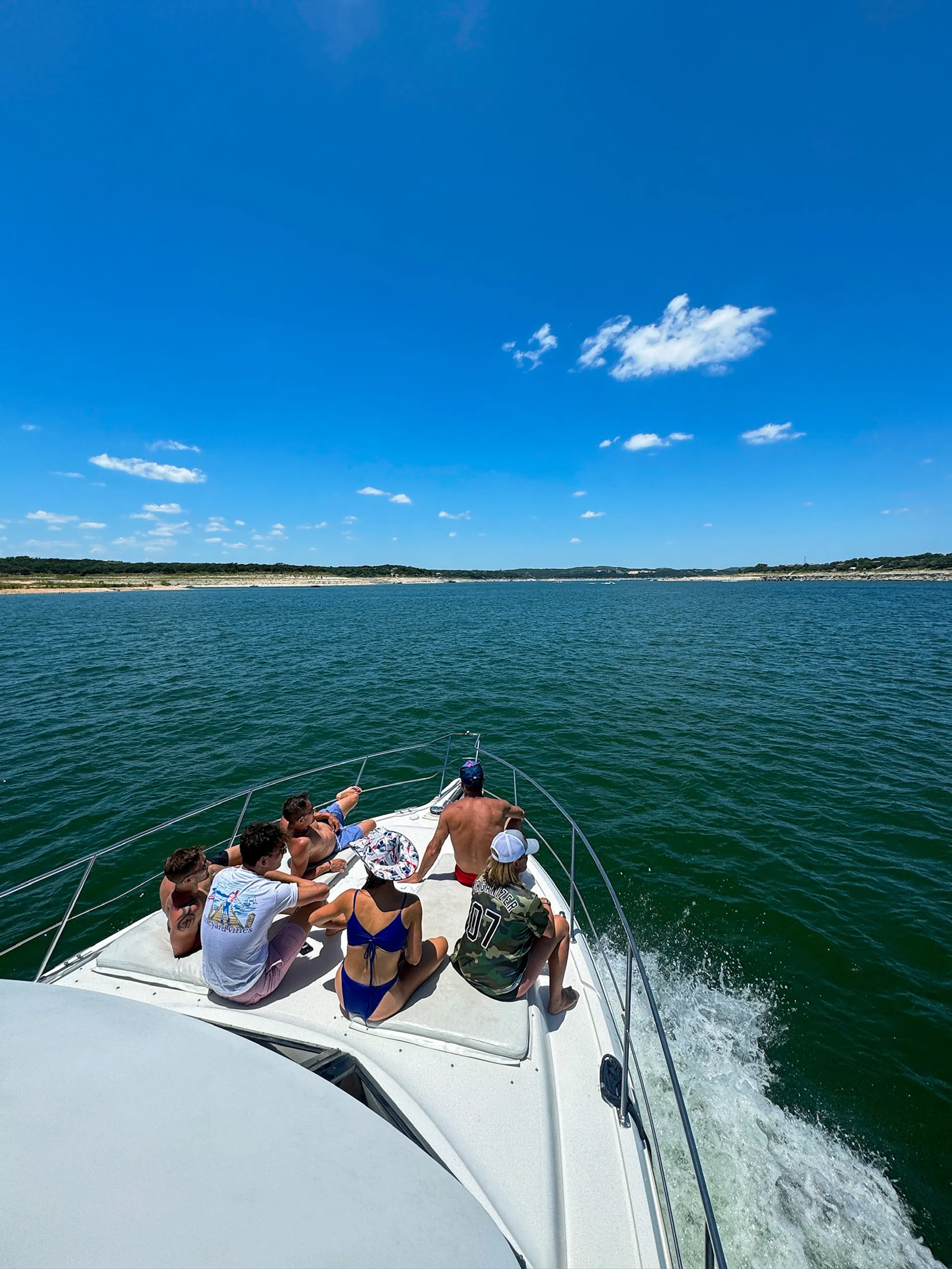 Luxurious 40 ft Yacht in Austin Texas!!!