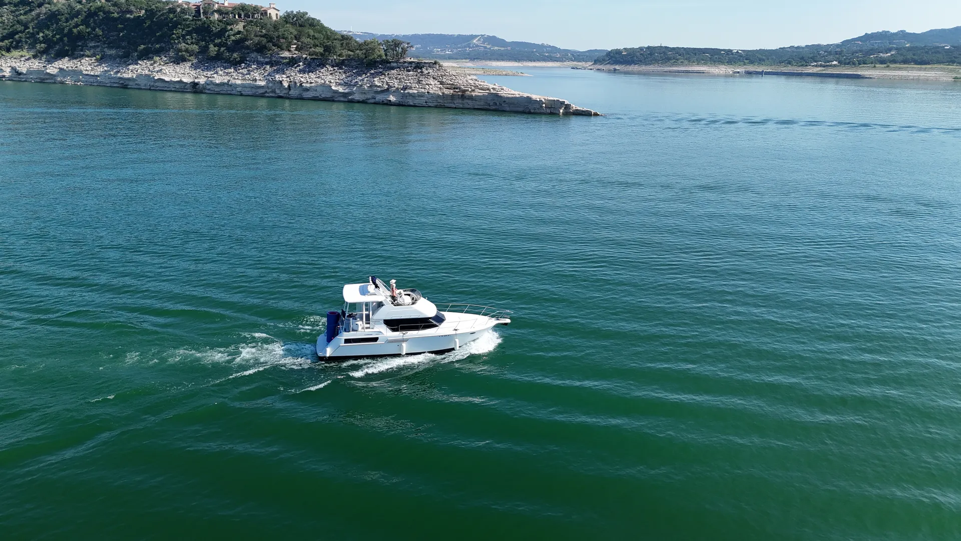 Luxurious 40 ft Yacht in Austin Texas!!!