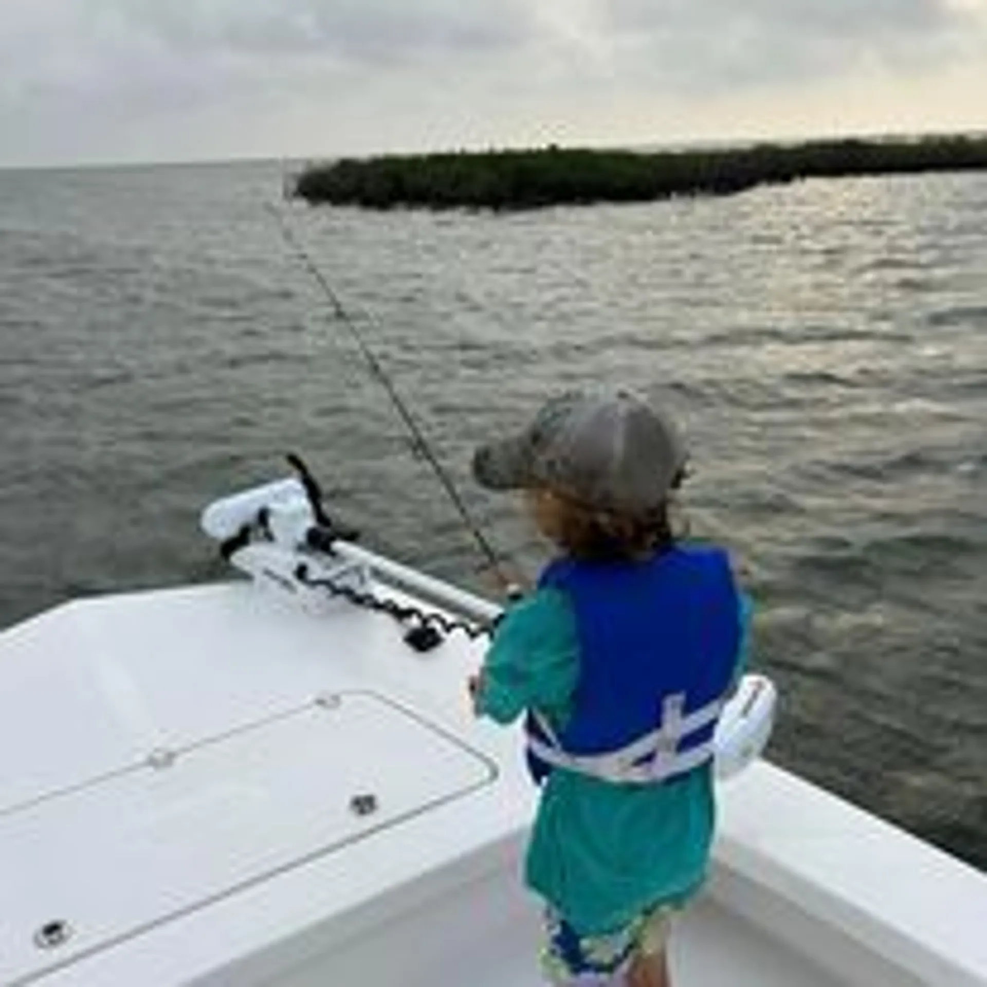 2022 Majek Illusion M2 23 Foot 