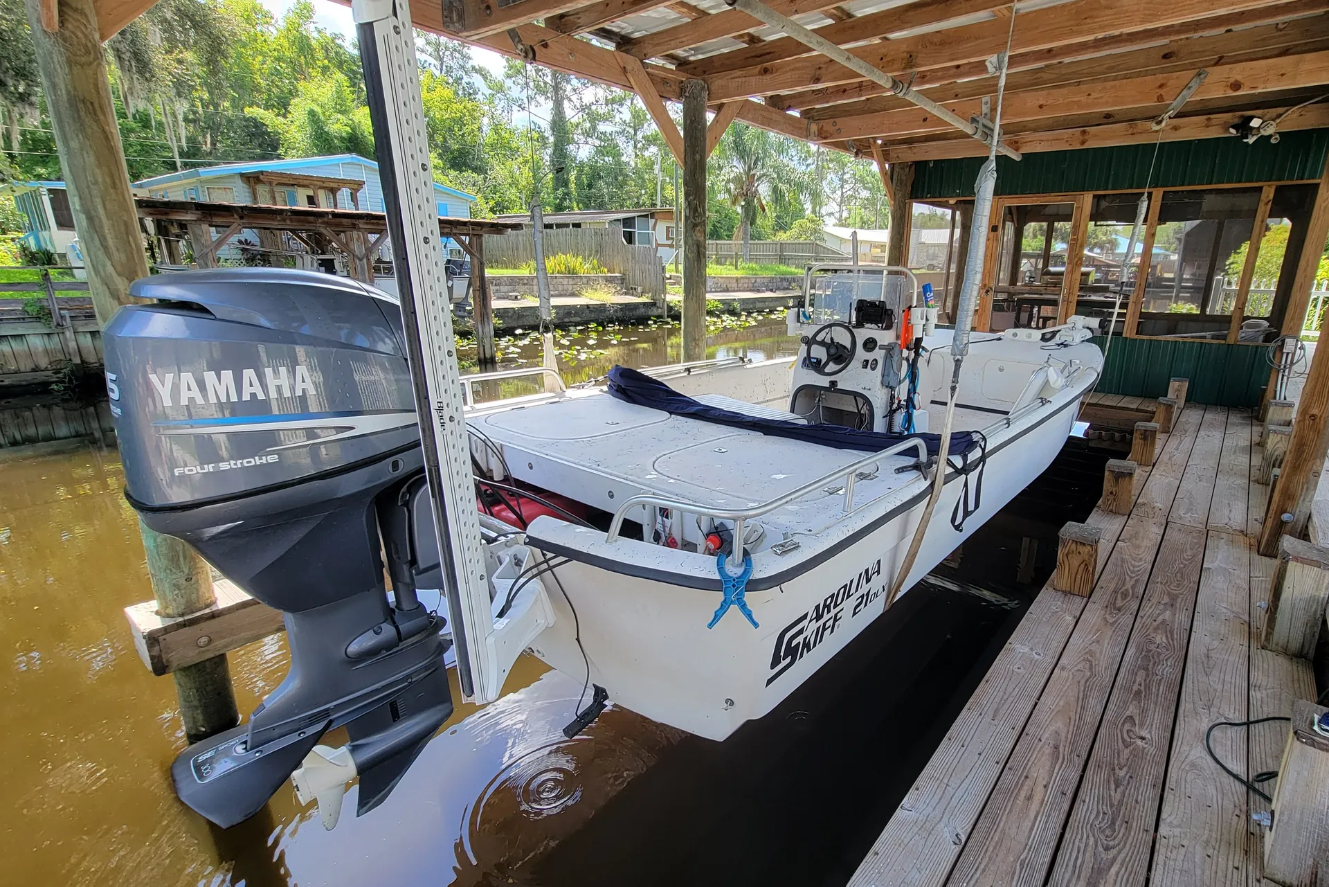 Carolina Skiff 2180 DLX in Satsuma, FL — photo 2