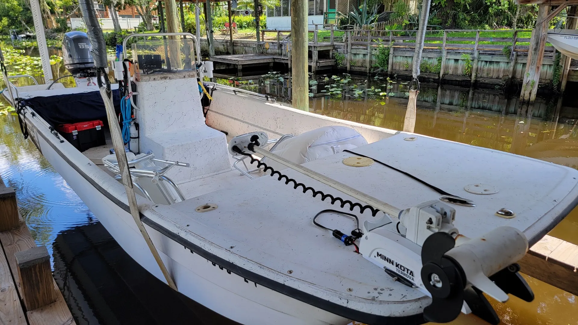 Carolina Skiff 2180 DLX in Satsuma, FL — photo 3