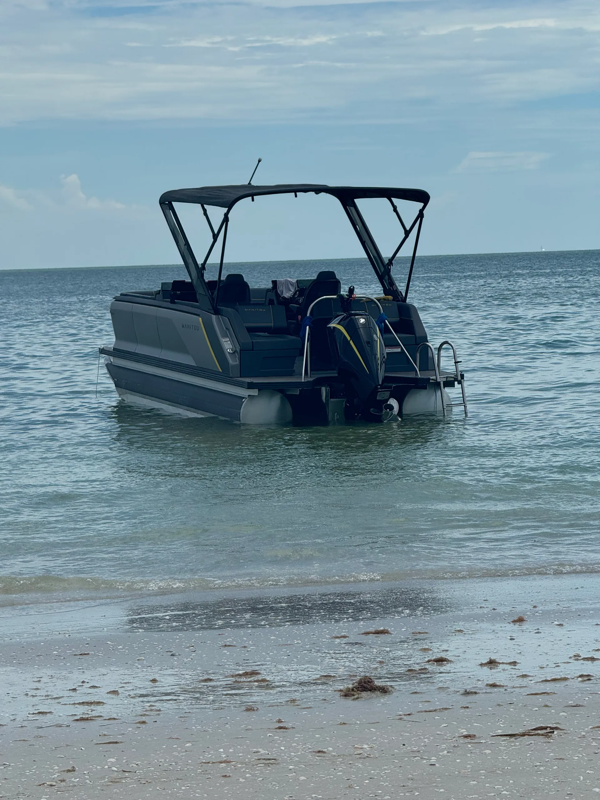 2024 24’ Tritoon with 300HP Mercury Outboard 