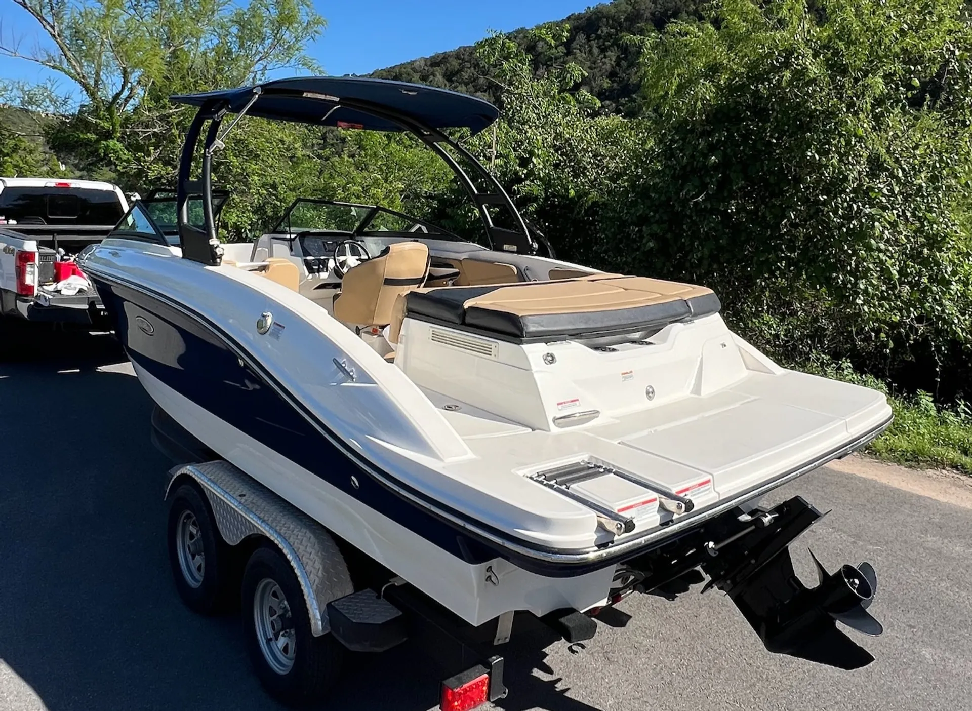 Sea Ray Boats SPX 210 in Austin, TX — photo 2