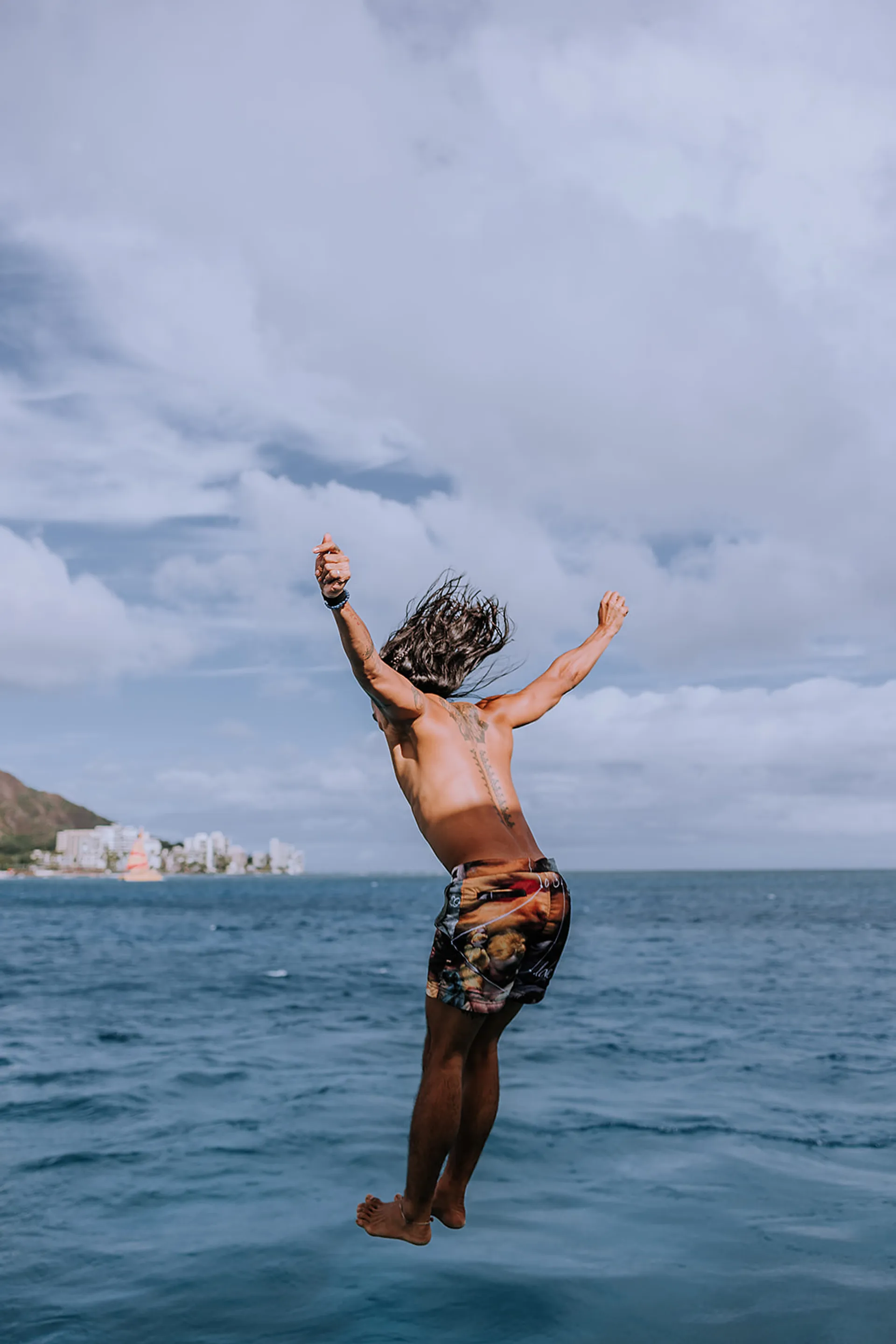 69ft Ferretti, Most Luxurious Yacht in Hawaii -Unparalleled Experience