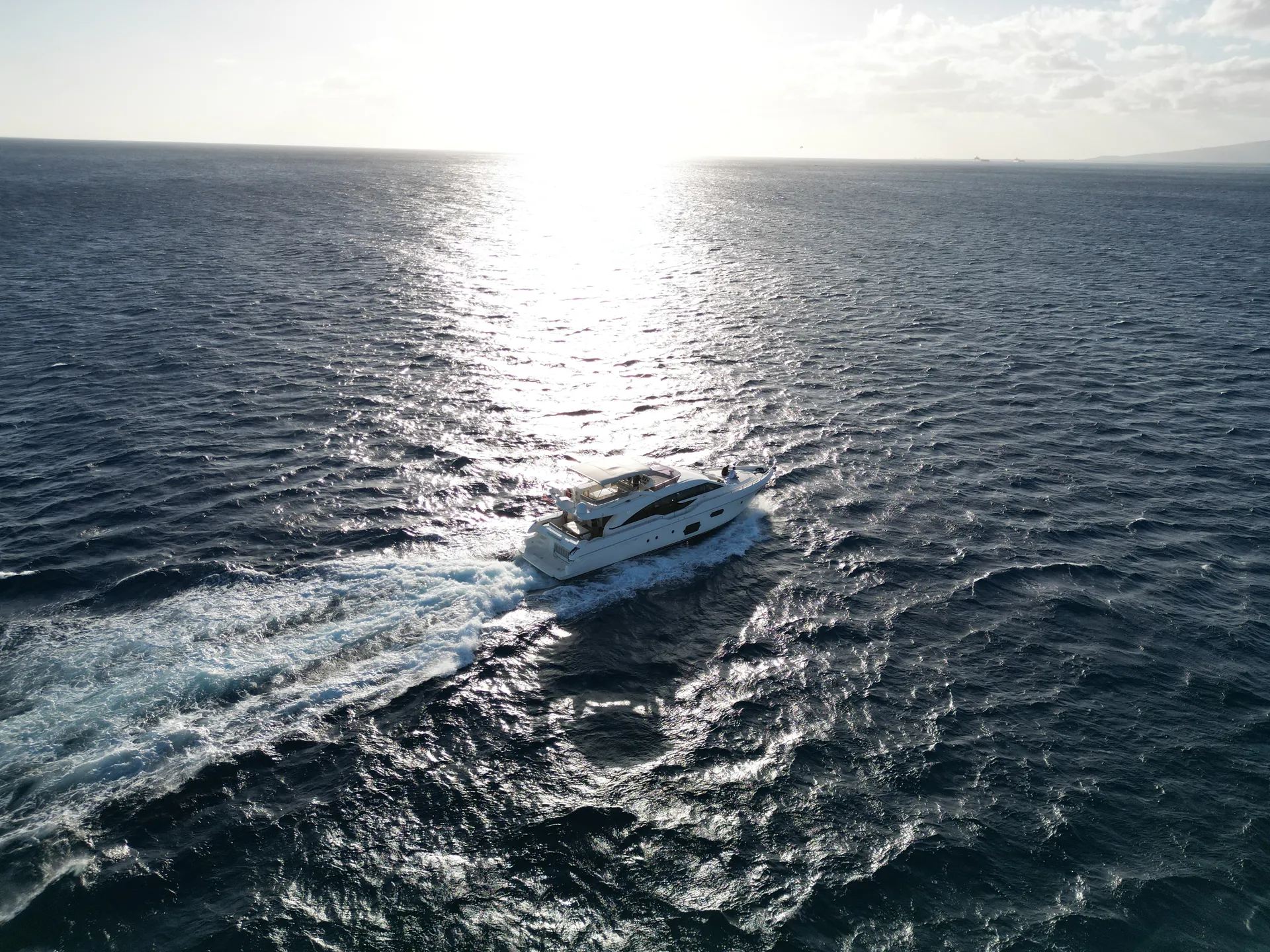 69ft Ferretti, Most Luxurious Yacht in Hawaii -Unparalleled Experience