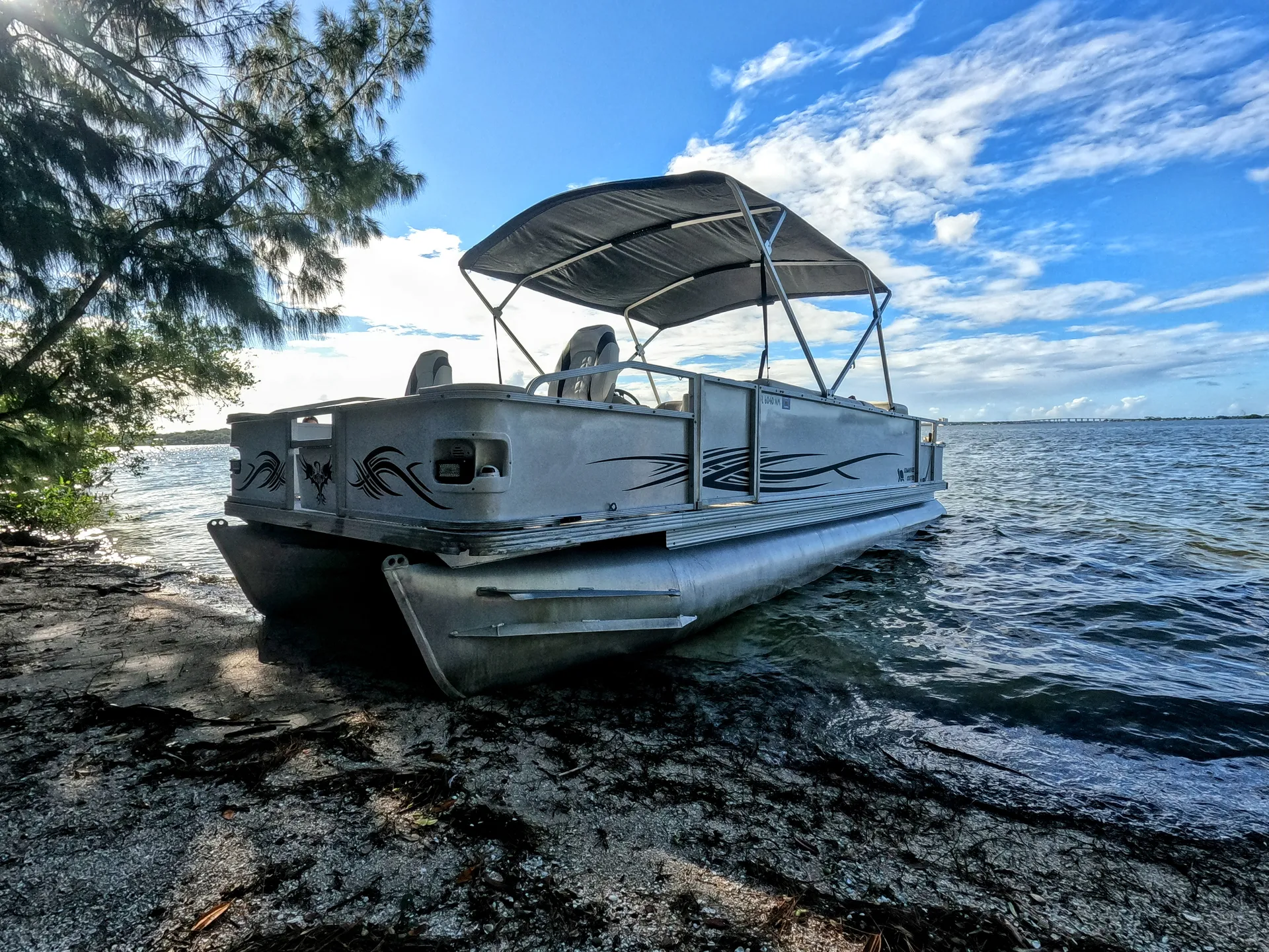 Crest Pontoons 22 Pro Angler LE in Cocoa, FL — photo 4