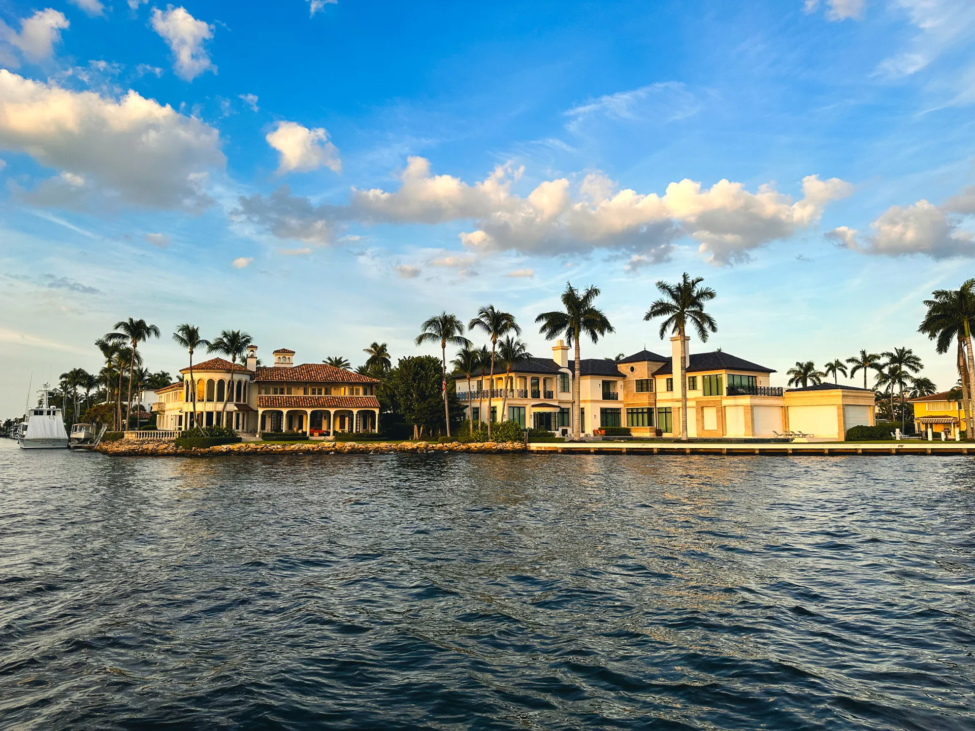 💎51' Two-Story Yacht *Free Jetski with 6+ hour*