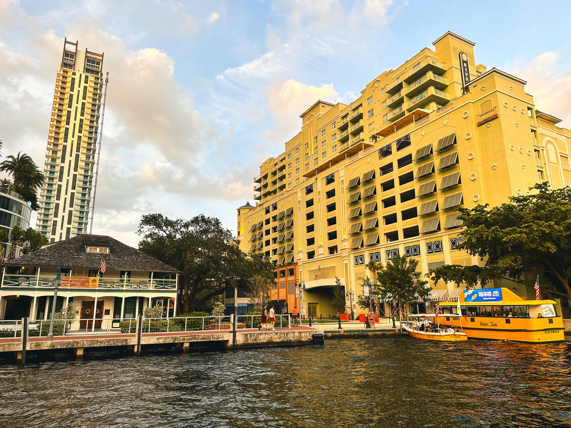 💎51' Two-Story Yacht *Free Jetski with 6+ hour*