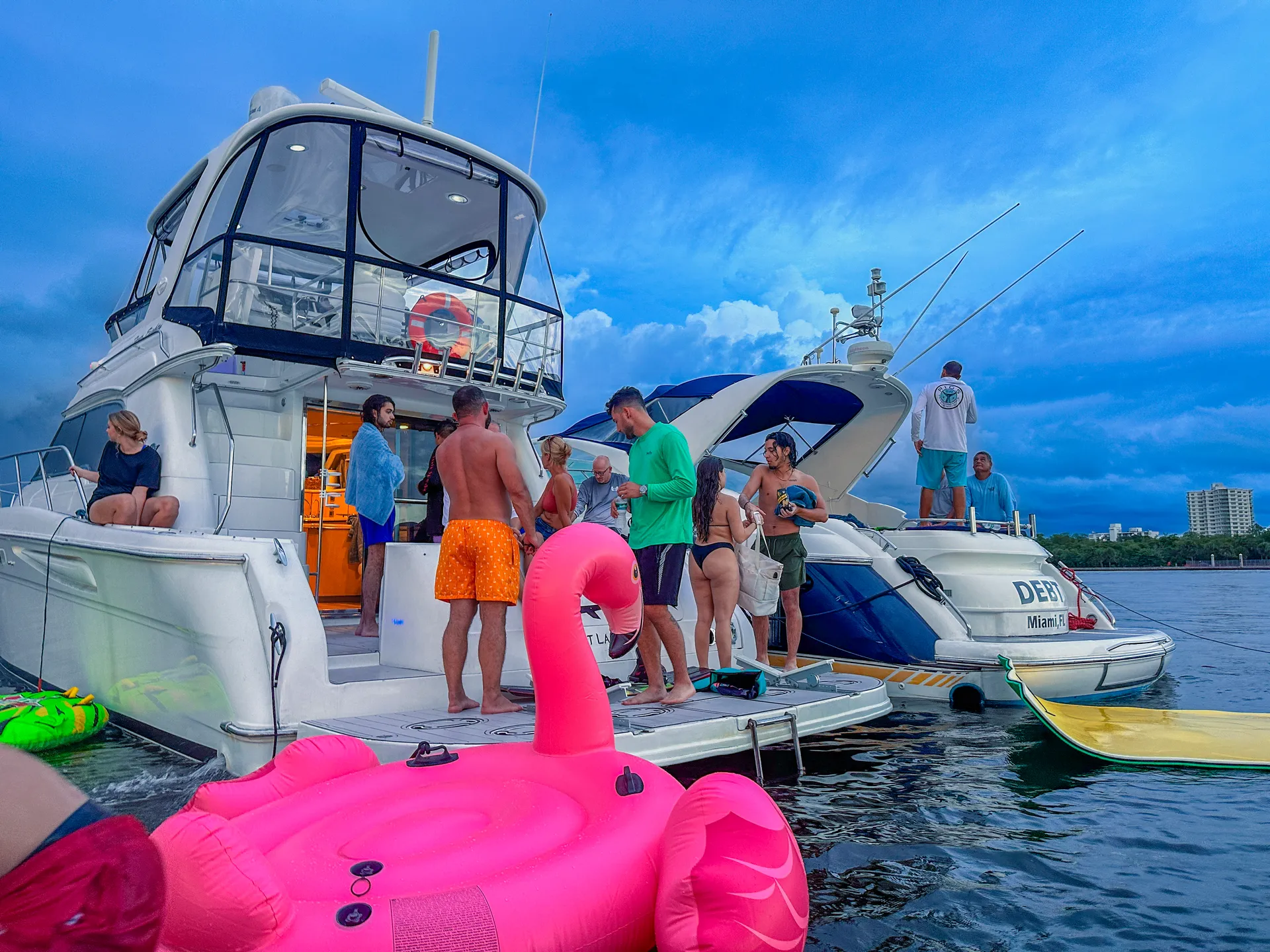 💎51' Two-Story Yacht *Free Jetski with 6+ hour*