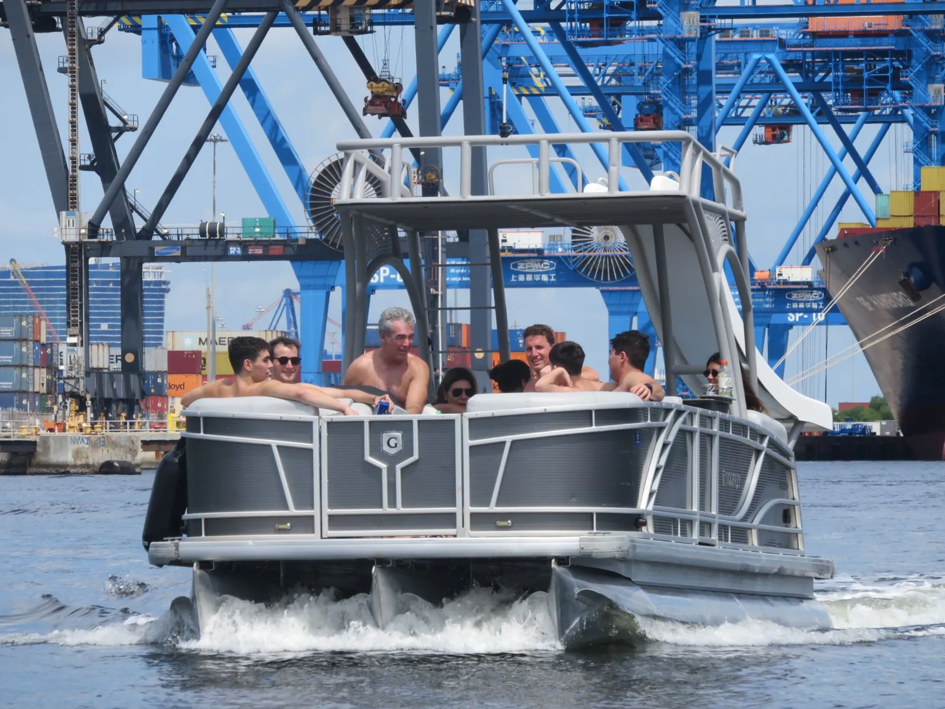 GODFREY MARINE MONACO 255 SB in Fort Lauderdale, FL — photo 3