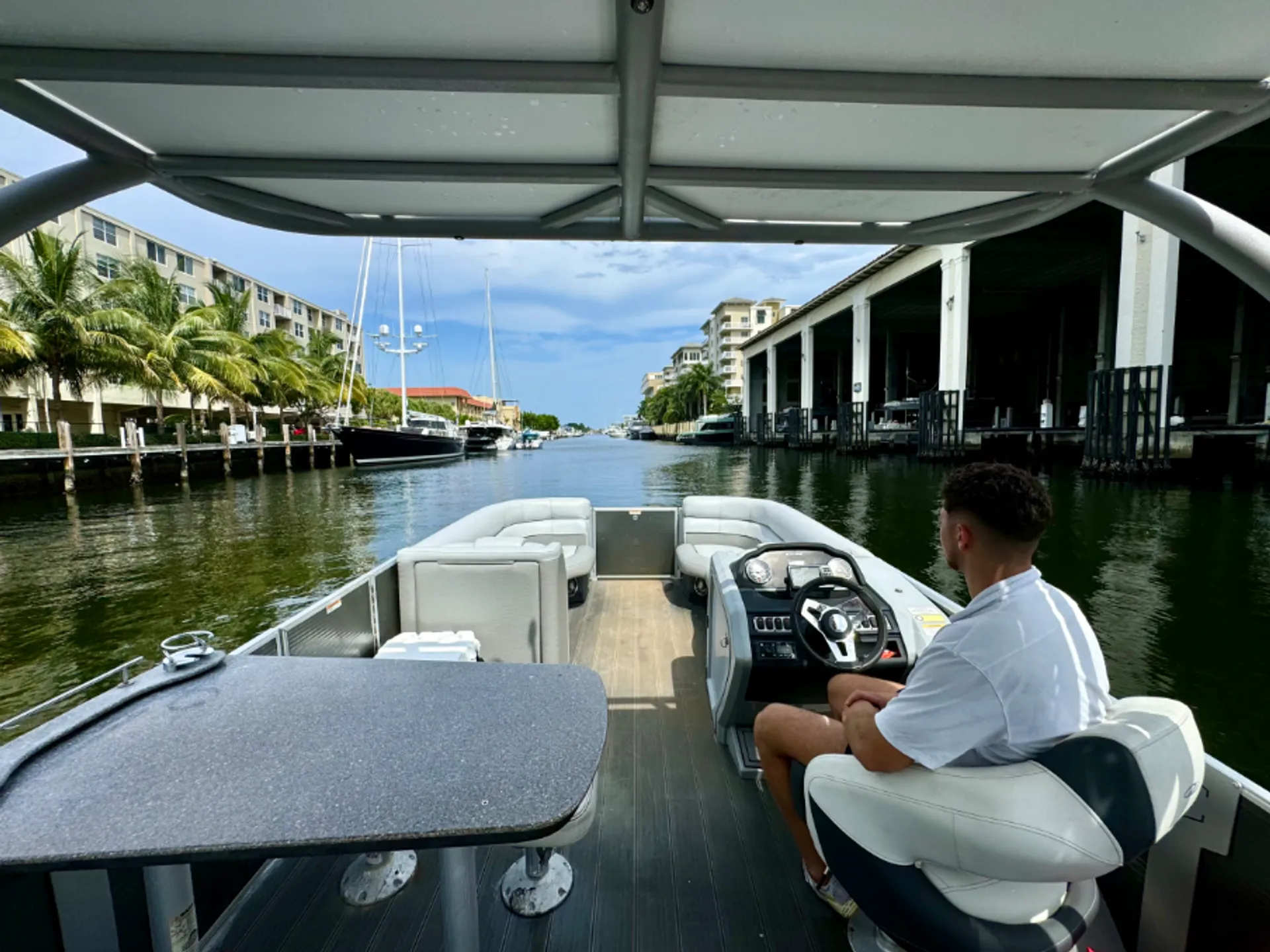 GODFREY MARINE MONACO 255 SB in Fort Lauderdale, FL — photo 7