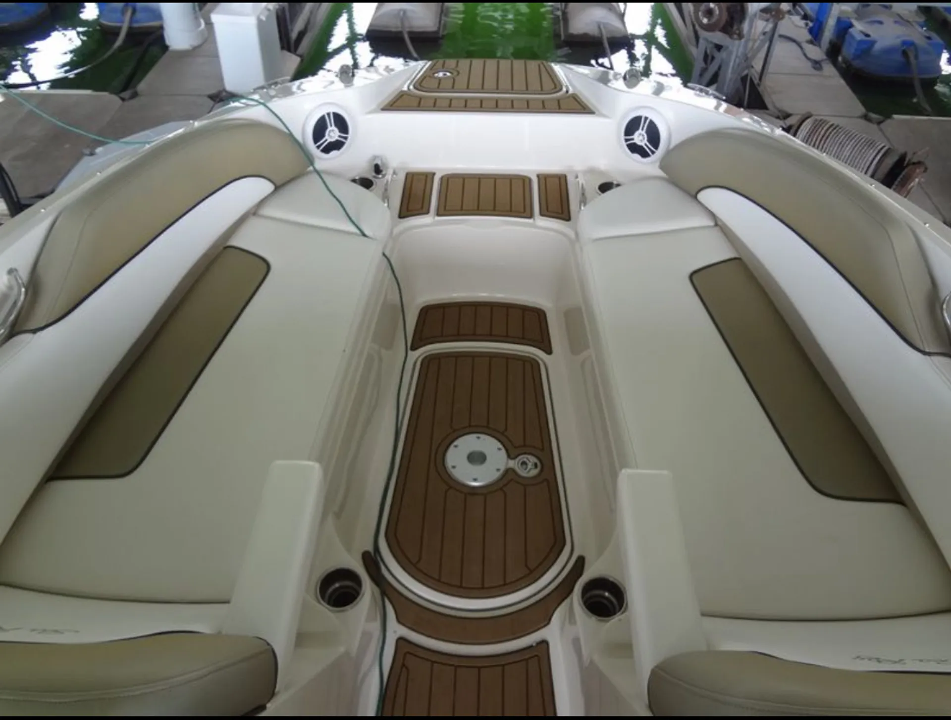 Sea Ray Boats 260 Sundeck in Austin, TX — photo 5