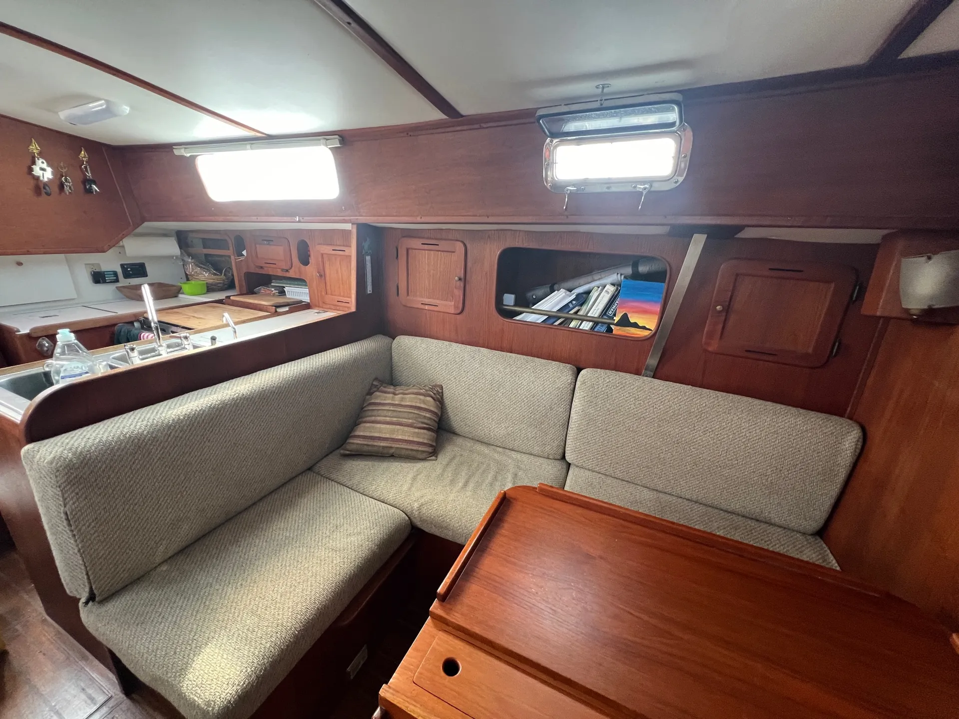 Put-in-Bay Sailing Charter aboard Foggy Dew.  38' Sailboat.