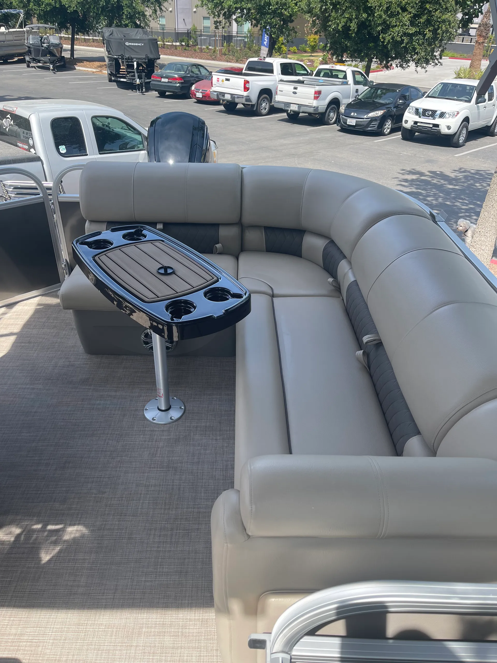 2023 Sun Tracker  Party Barge