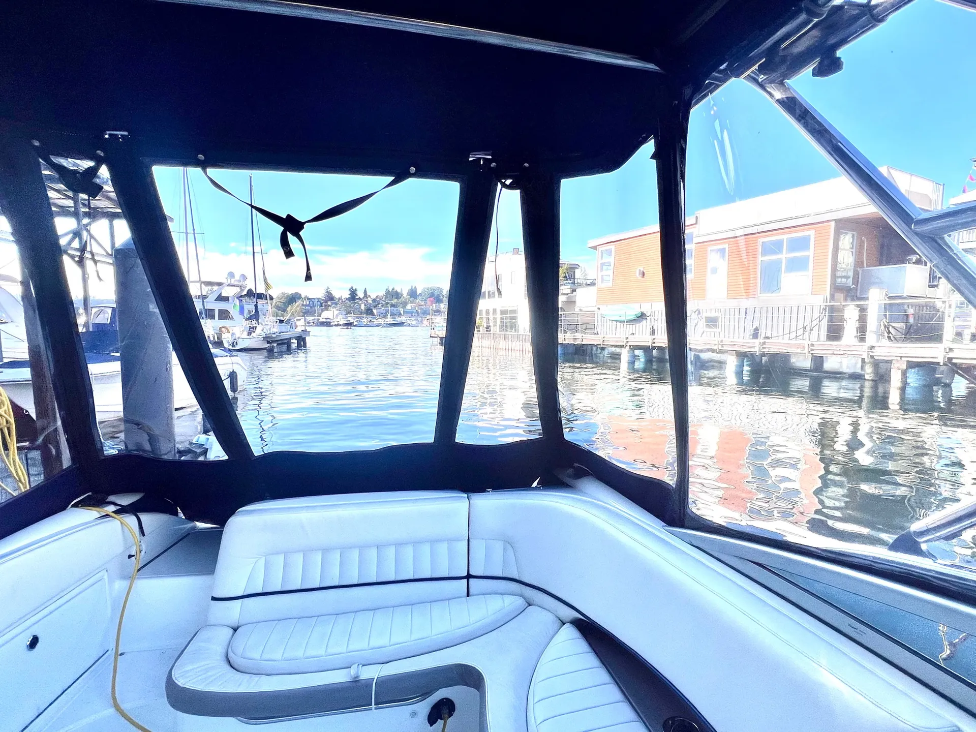 24’ COBALT🚤 BiminiTop/Enclosure😎☔️✅Toilet💩✅⚓️✅⛽️'dMyTimeNotYours⏱️