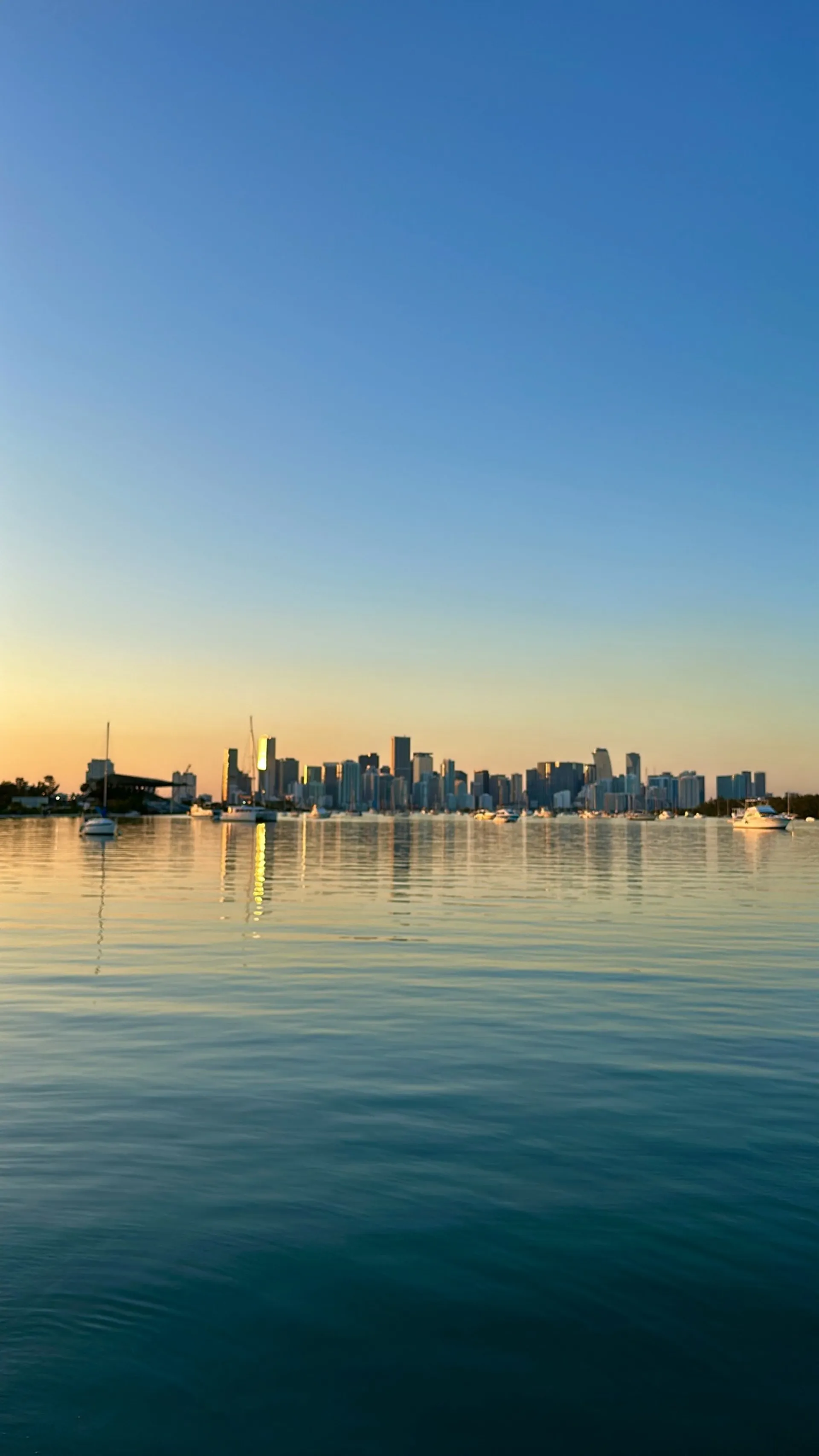 🚨Save Now: 1 Hr Free / $100 Off + 10% Small Groups -Sundancer 38’ 🚨