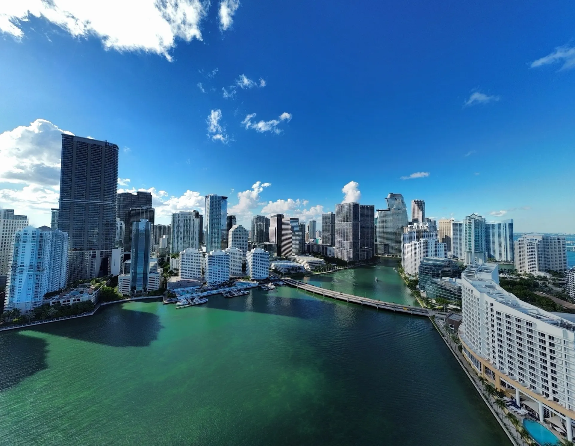 🚨Save Now: 1 Hr Free / $100 Off + 10% Small Groups -Sundancer 38’ 🚨