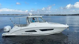 Unforgettable Experiences Aboard 33' Luxury SAV — Your Dream Charter boat photo